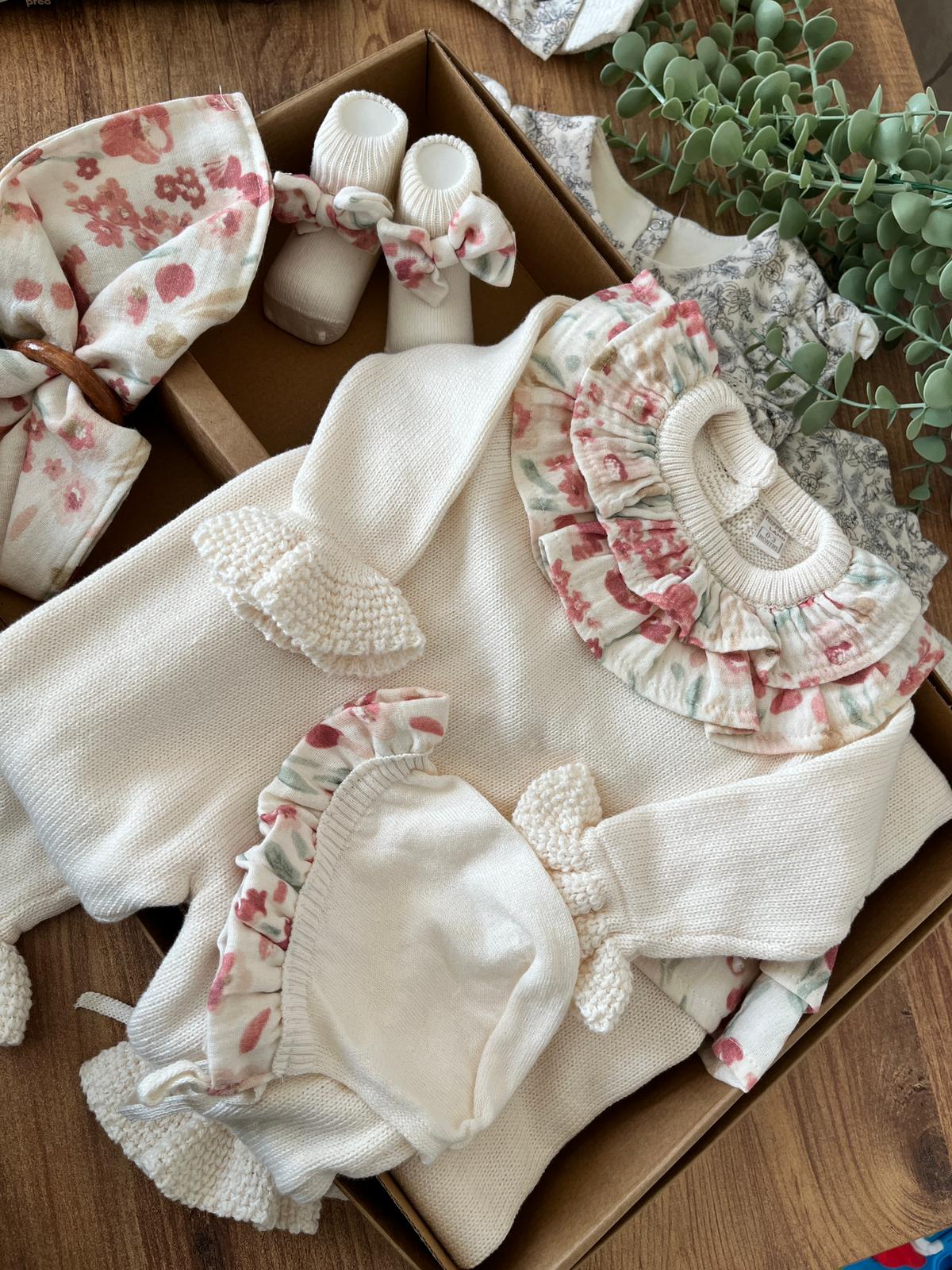 Kız Bebek 0-3 Ay Lale Desenli 5’li Set %100 Pamuk Krem Renk