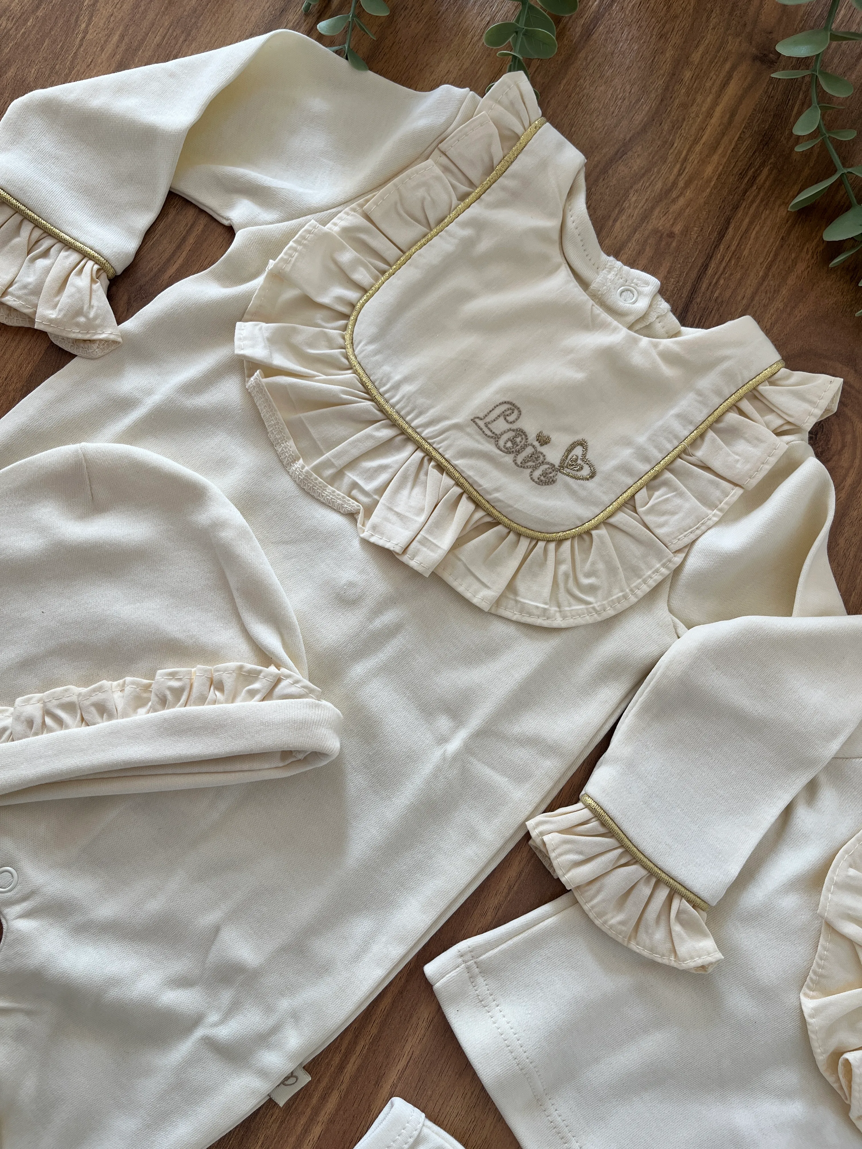 Kız Bebek Pamuklu 0-3 Ay Kalpli Love Naturel 10'lu Hastane Çıkışı