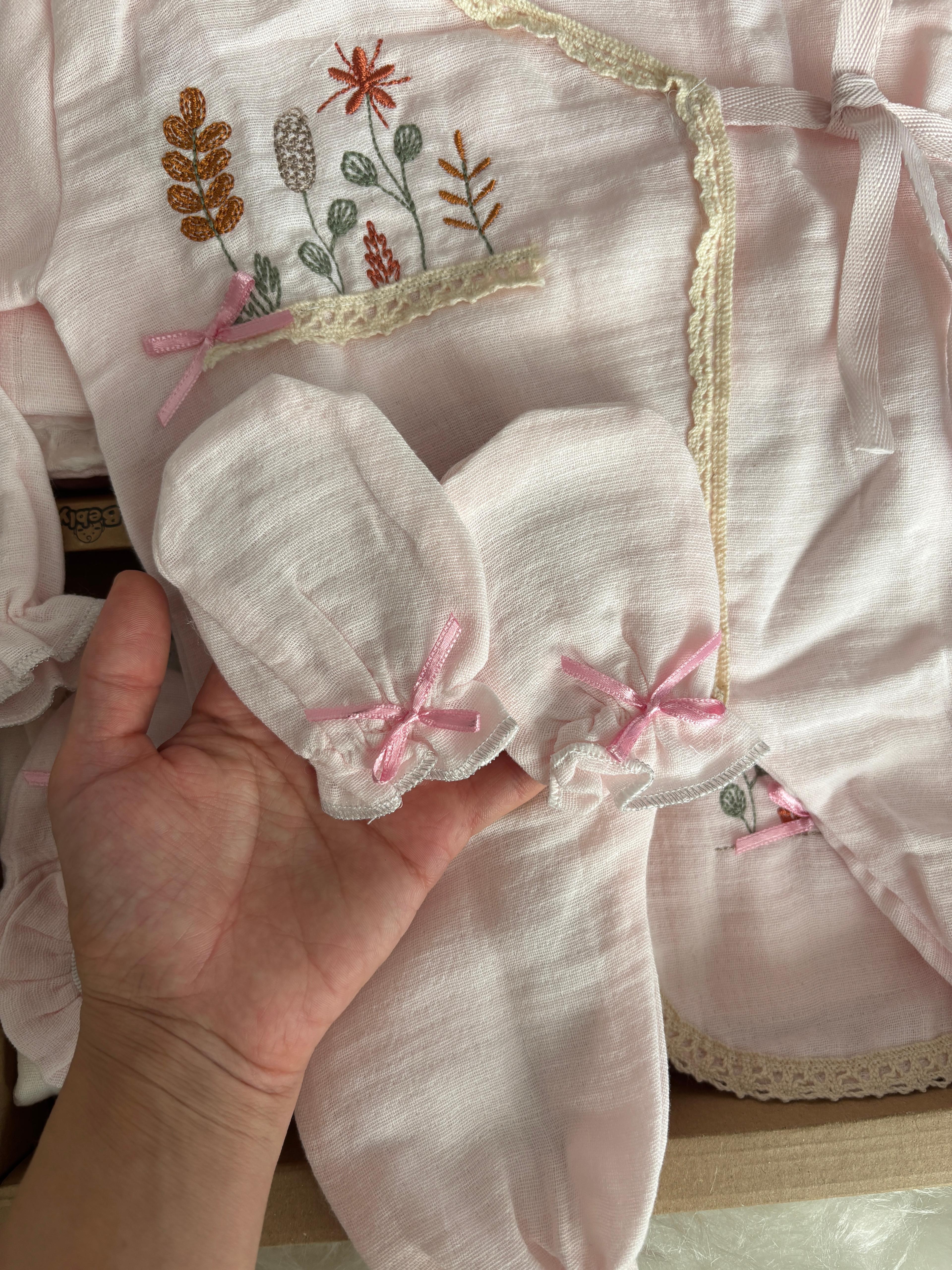 Kız Bebek Çiçek Nakış Müslin 10'lu Set Pembe Renk