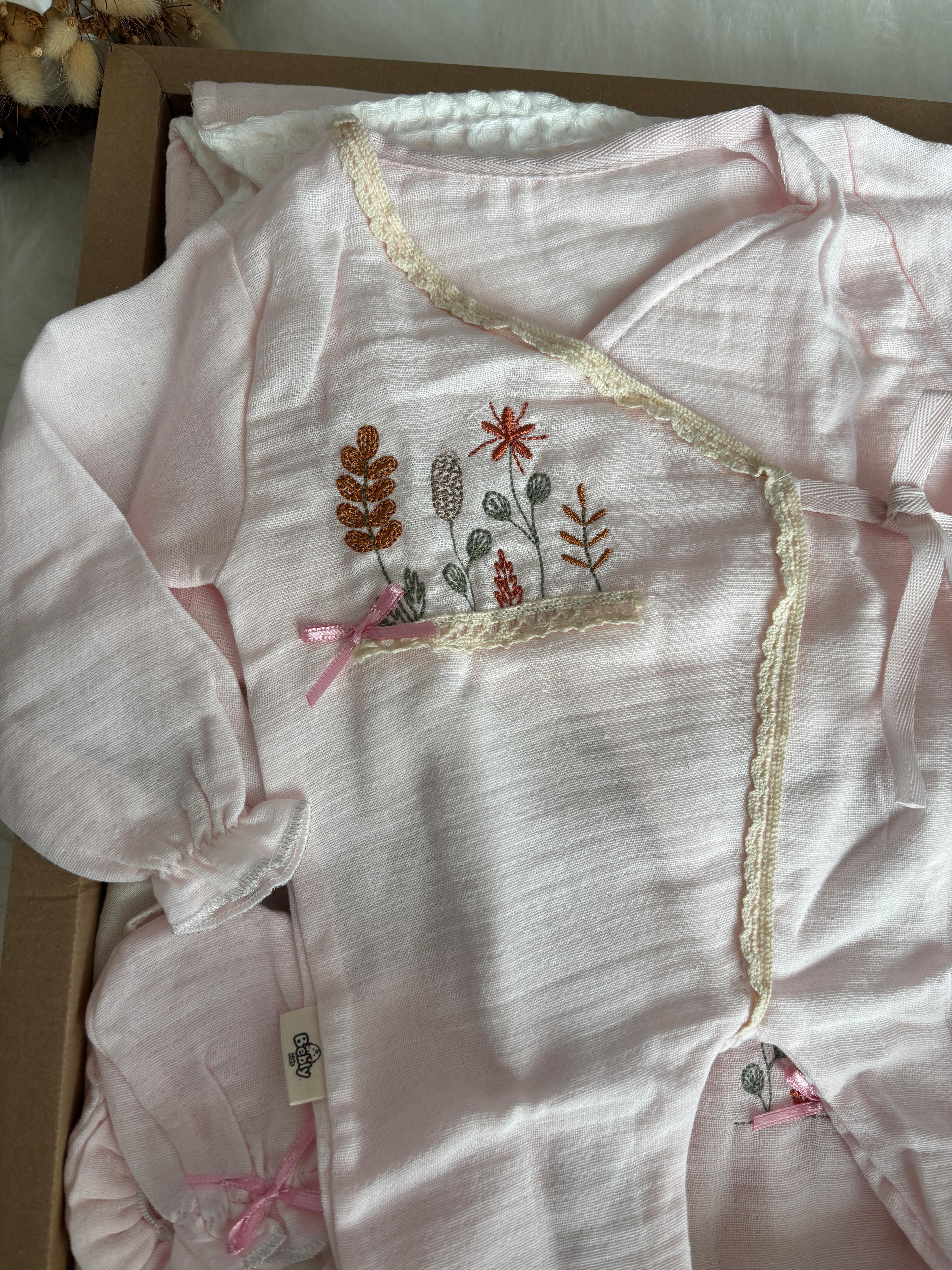 Kız Bebek Çiçek Nakış Müslin 10'lu Set Pembe Renk