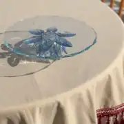 أزرق