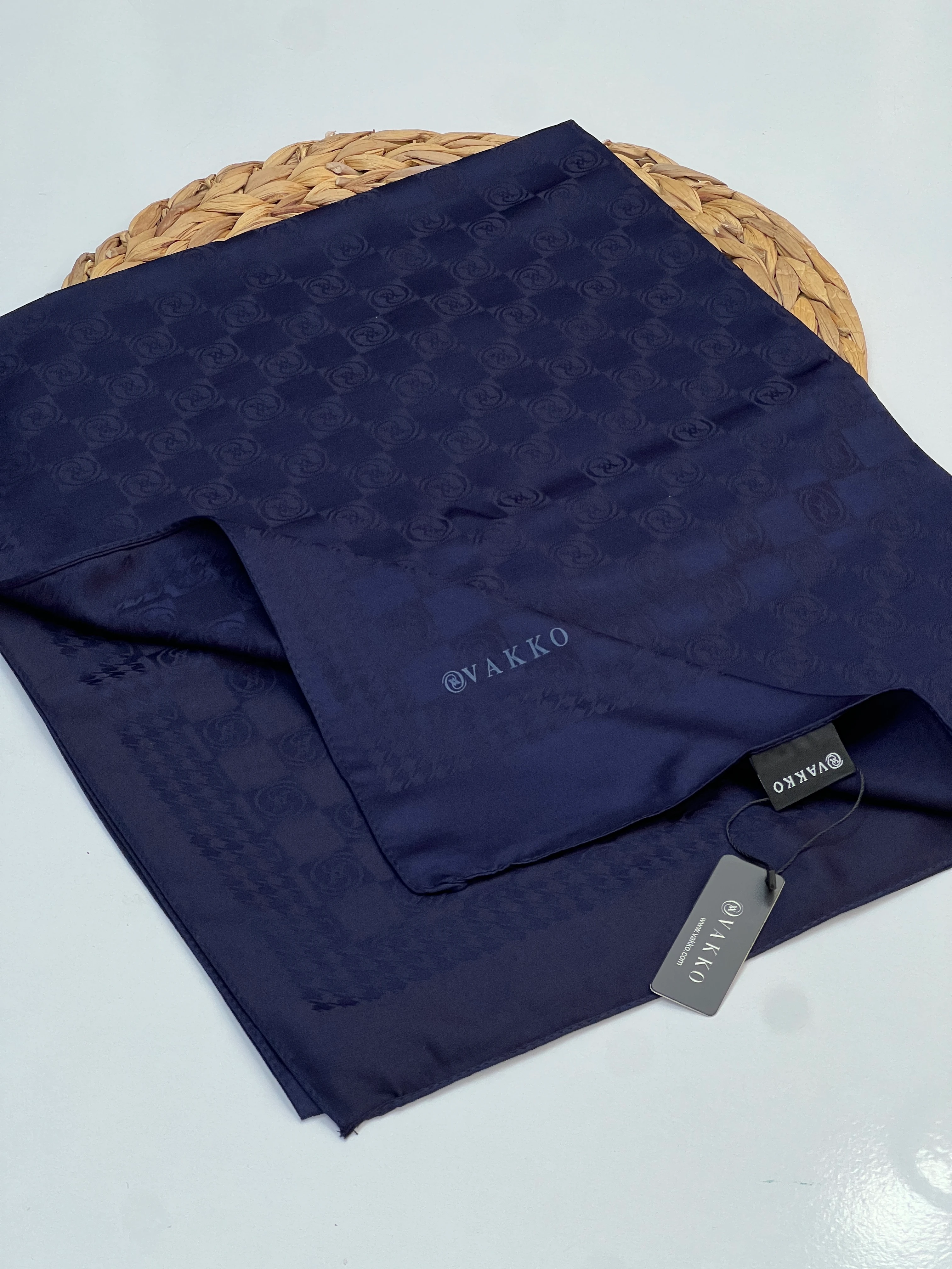 VAKKO MONOGRAM DAMA DESEN JAKAR ŞAL - LACİVERT