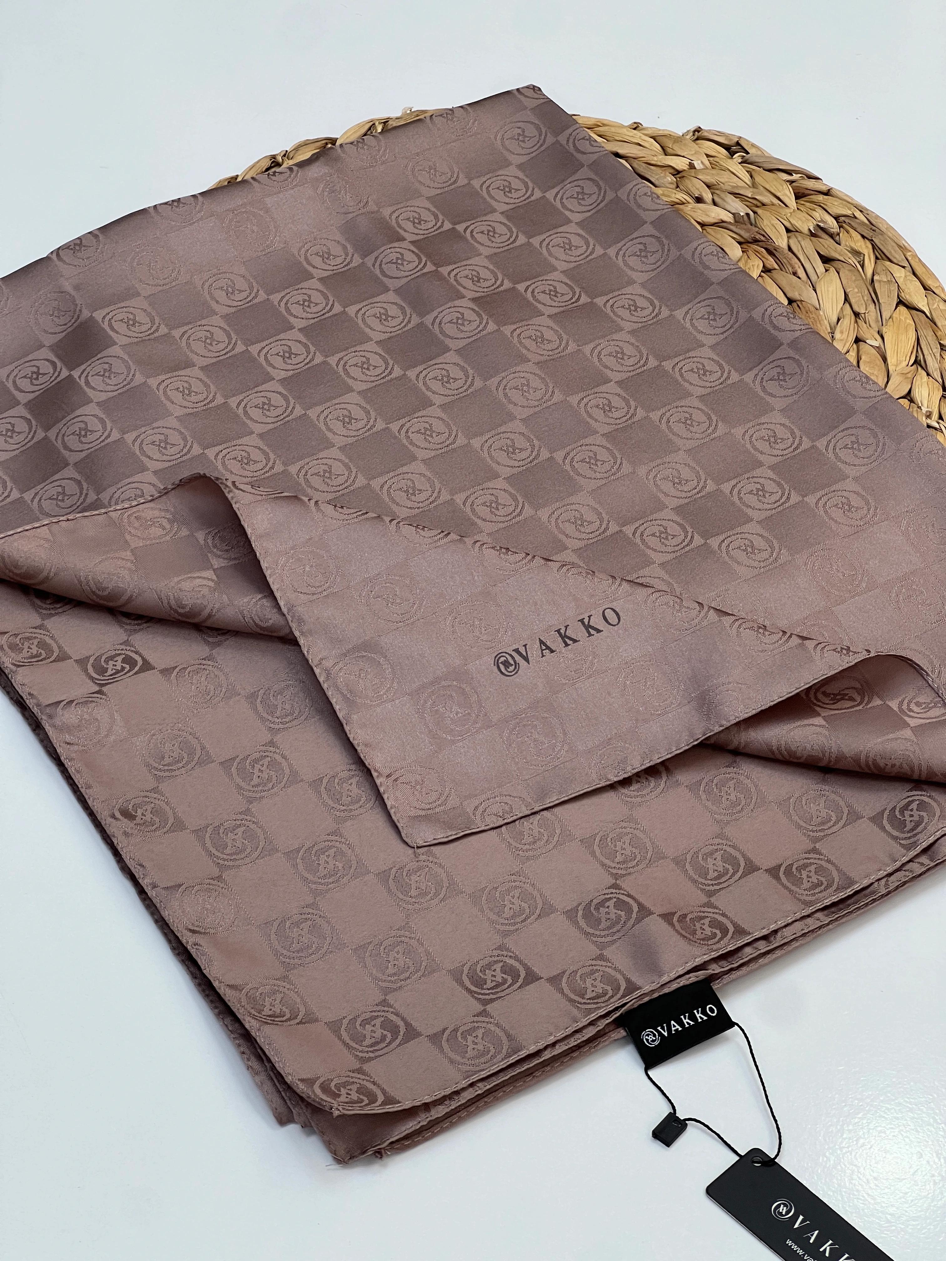 VAKKO MONOGRAM DAMA DESEN JAKAR ŞAL - KOYU VİZON