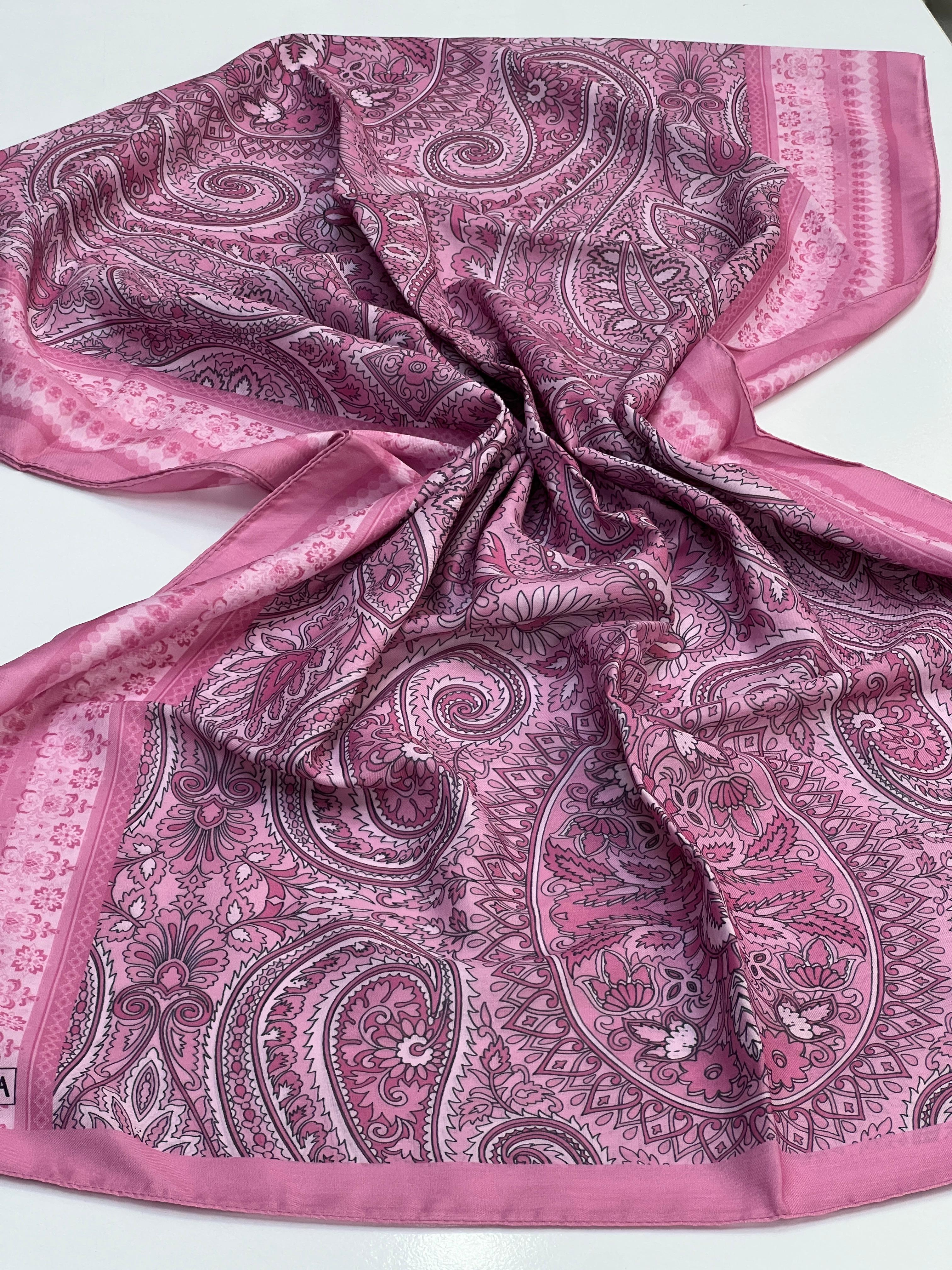 PEMBE 7