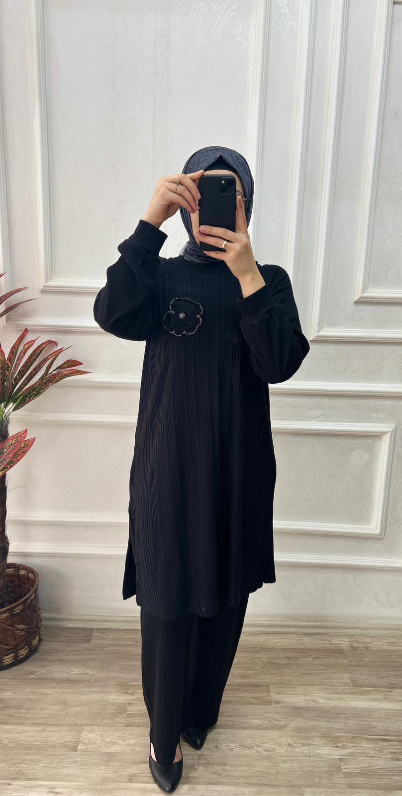 Parlak kumaşlı şık takım (siyah)