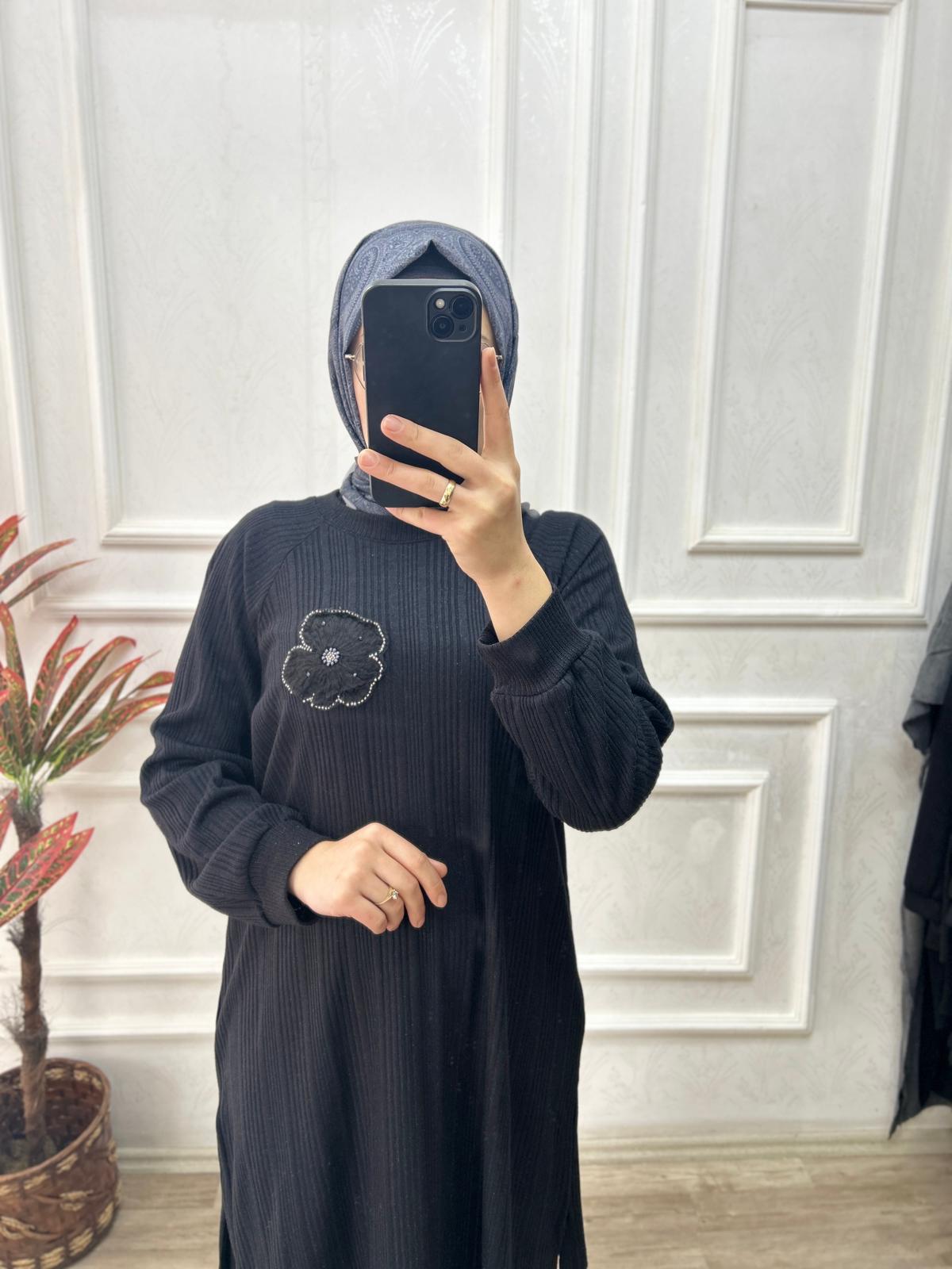 Parlak kumaşlı şık takım (siyah)