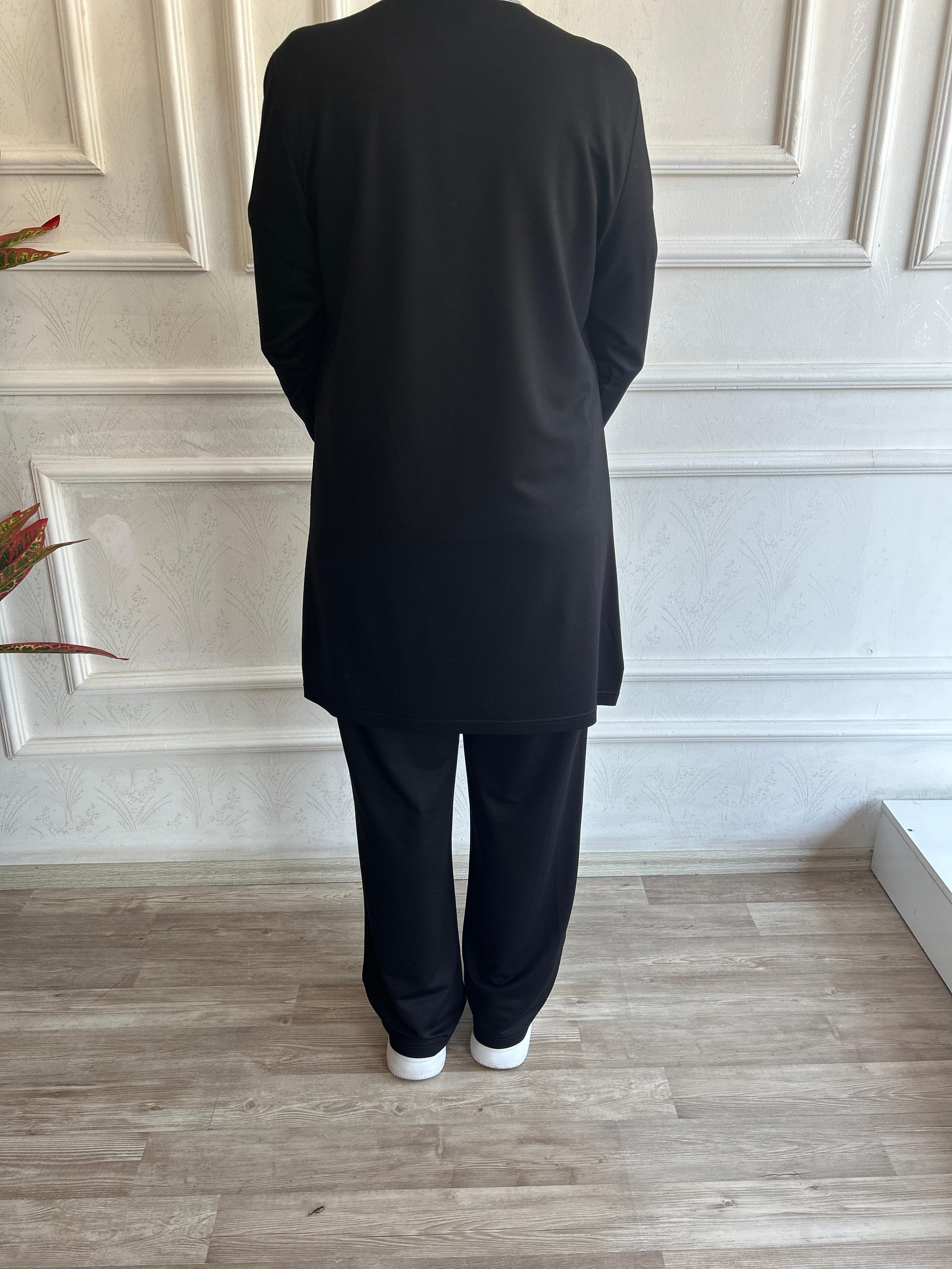 Taş ve Deri Detaylı Pantolonlu Takım