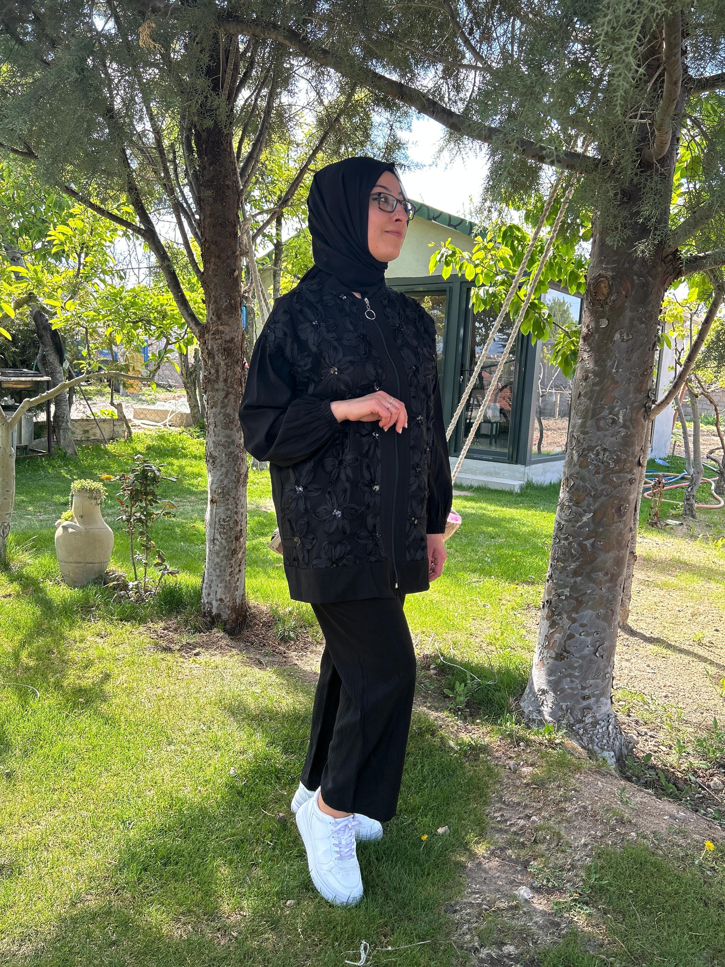 Çiçekli İkili Takım
