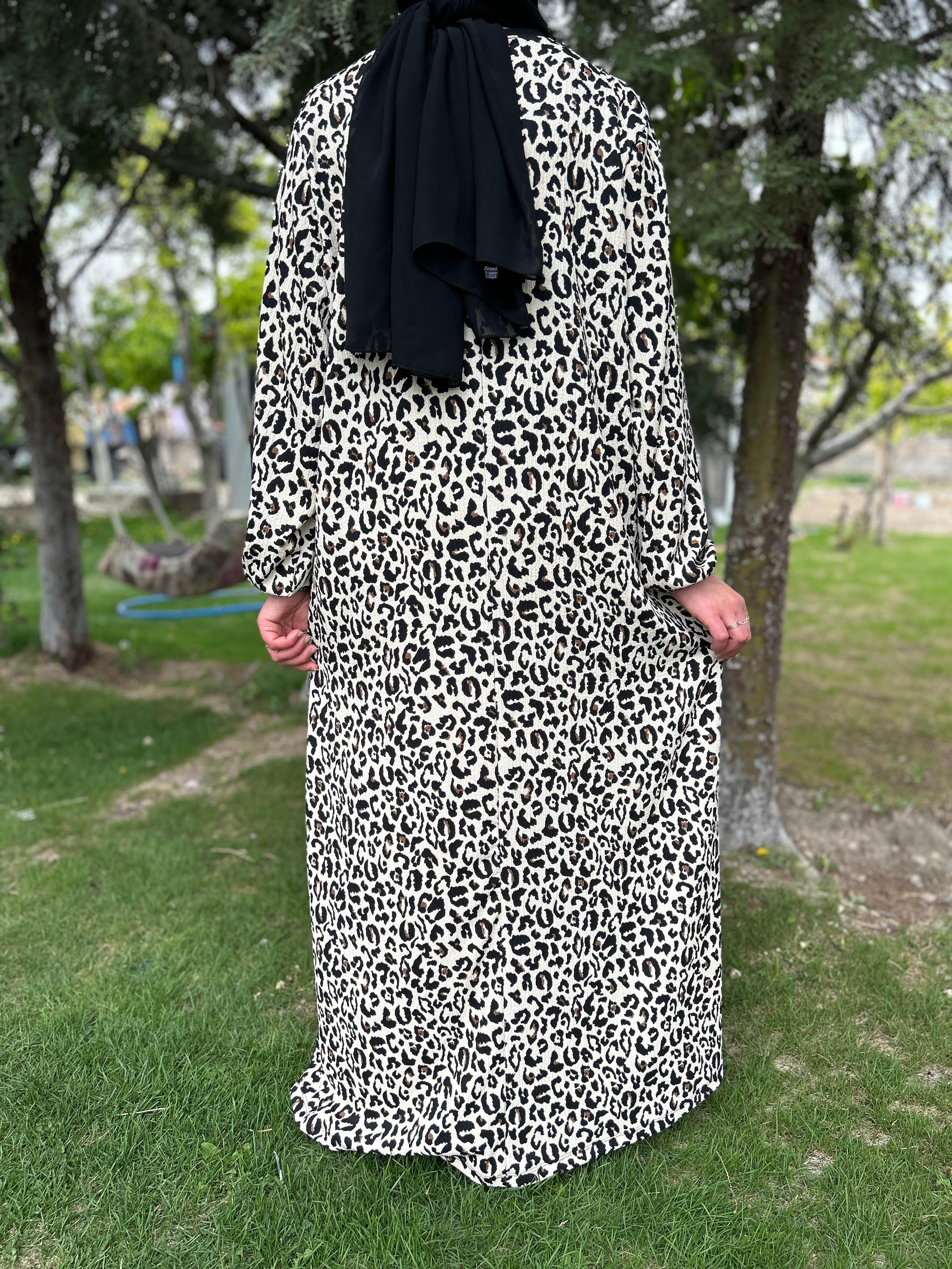 Krem Rengi Leopar Desenli Elbise