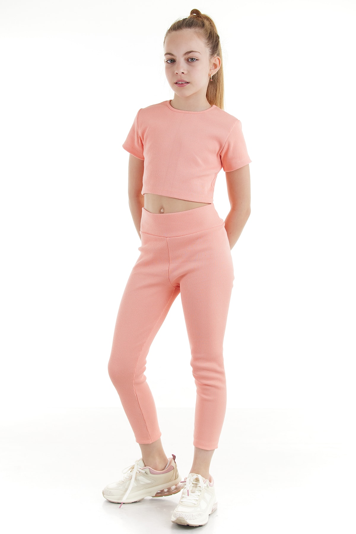 PUDRA PEMBE
