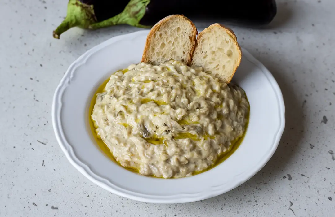 Patlıcanlı Yoğurtlu Meze