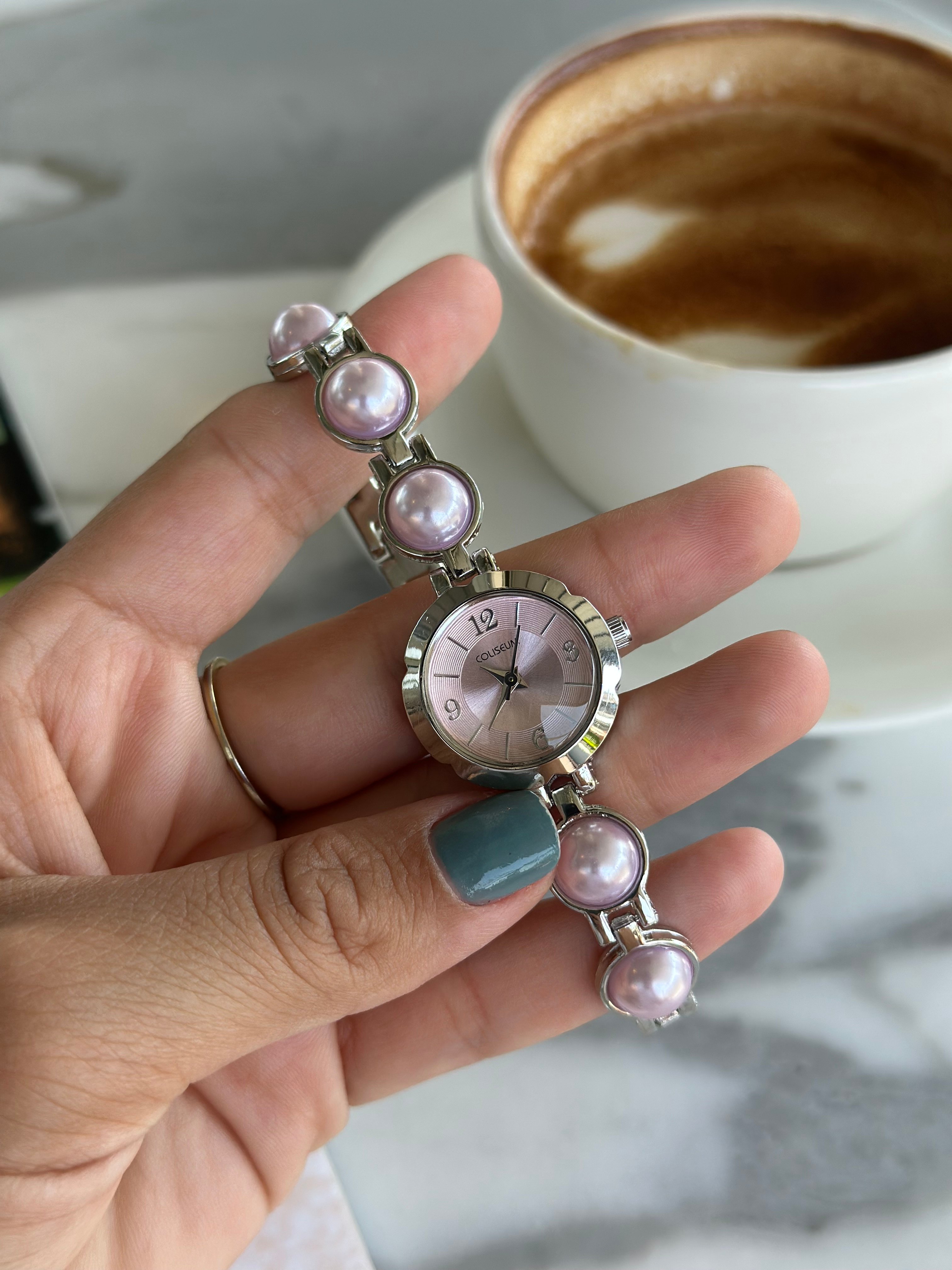 Gümüş Pembe