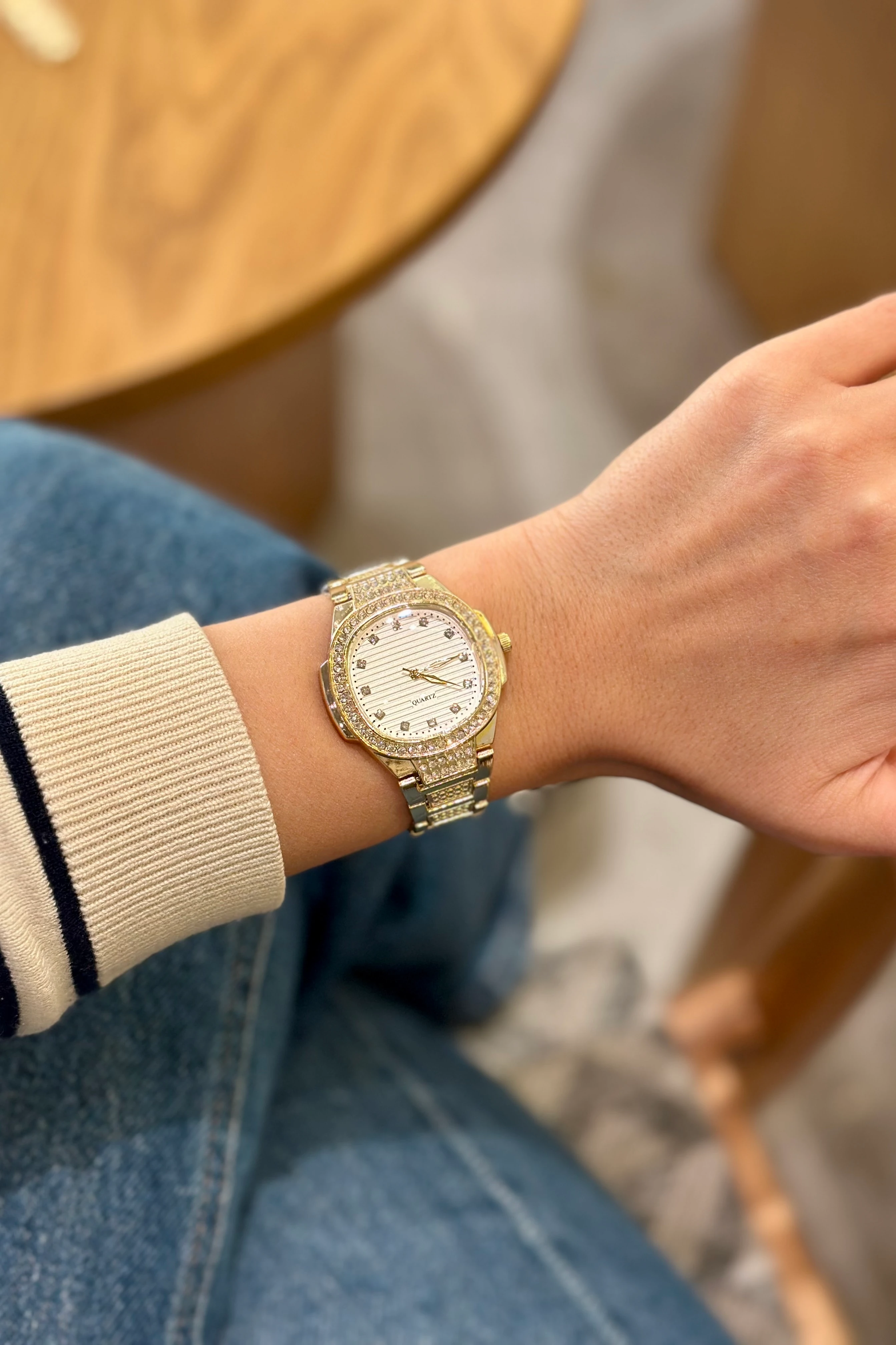 NewDanlaBilic I Marka Muadil Saat - Gold Beyaz