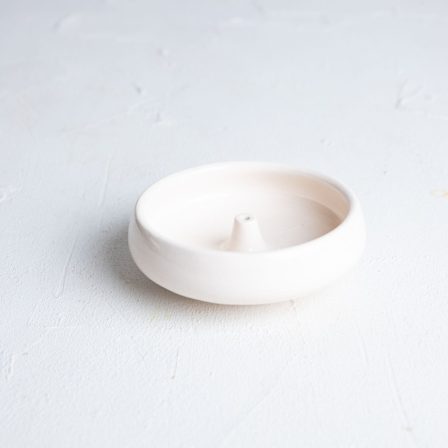 Halo Krem Rengi Seramik Tütsülük – 11 cm