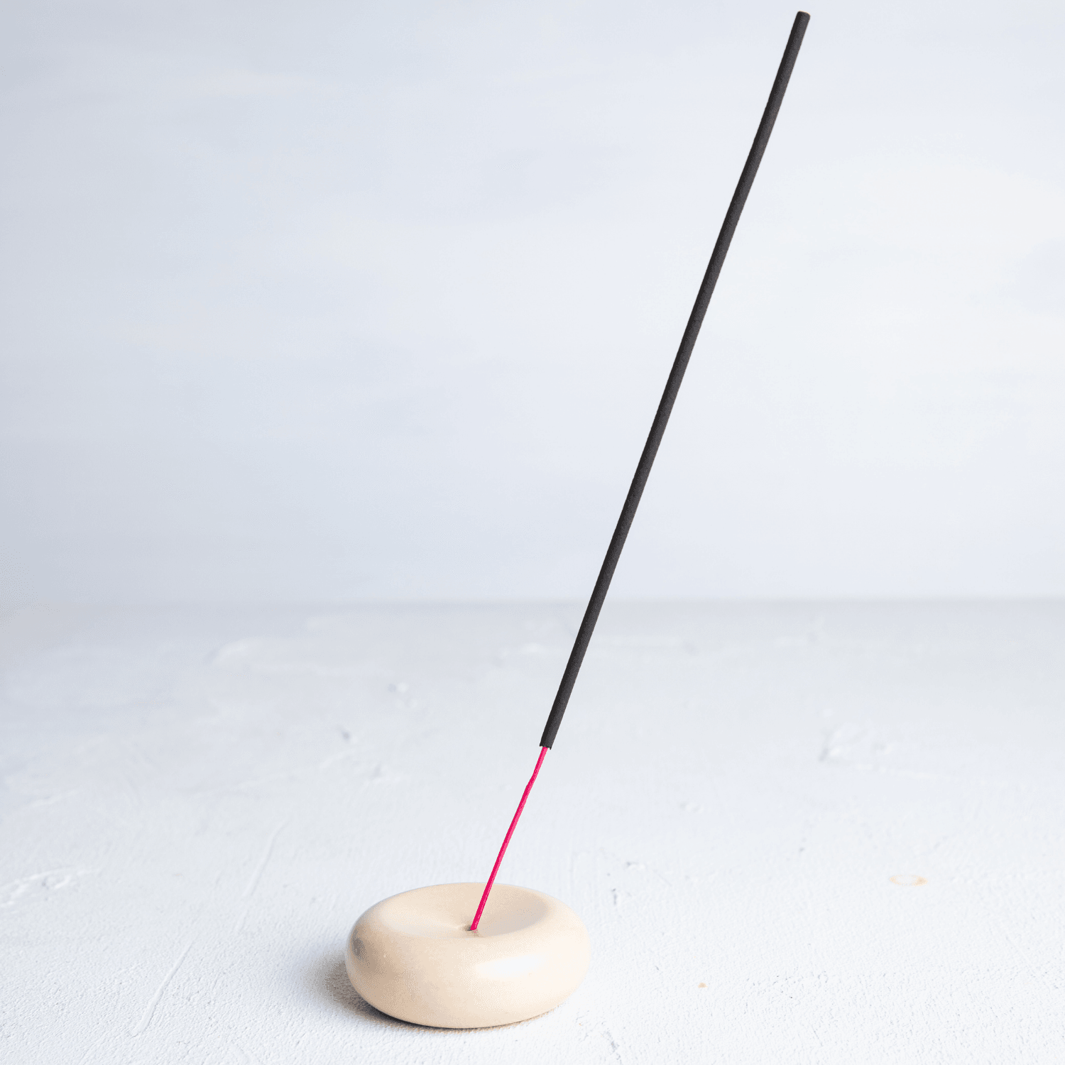 Bej Minimalist Tütsülük