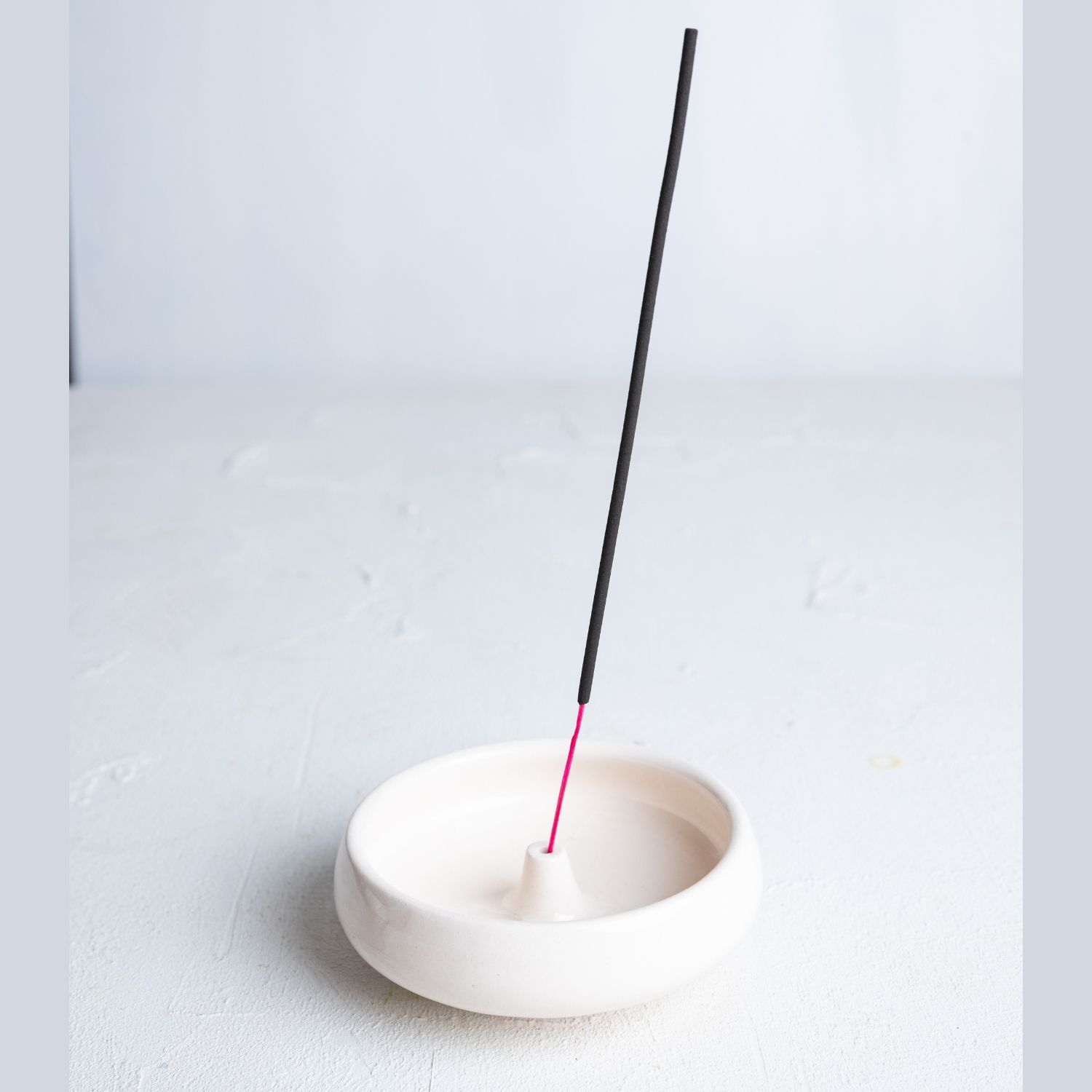 Halo Krem Rengi Seramik Tütsülük – 11 cm