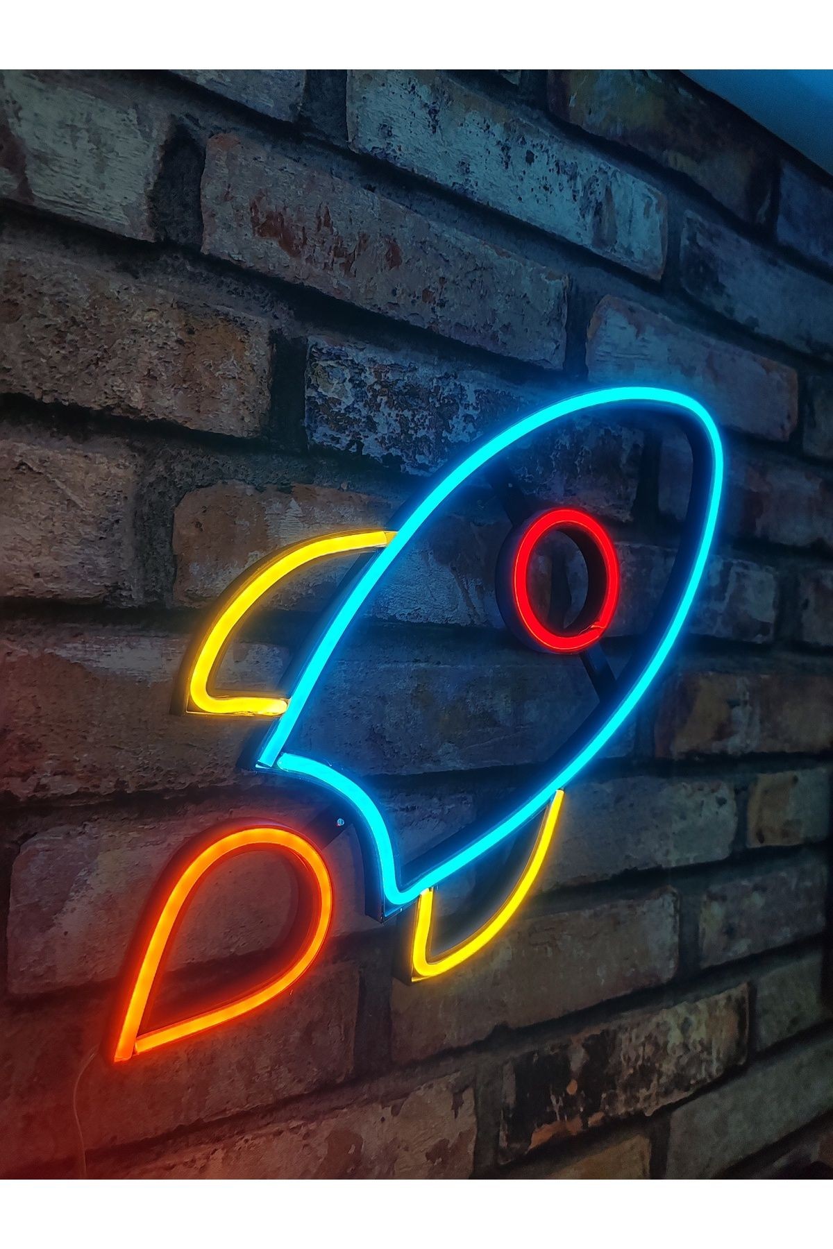 ROKET NEON DUVAR SÜSÜ 40X20 CM ( 3D BOYUTLU YAZICI İLE YAPILMIŞTIR )