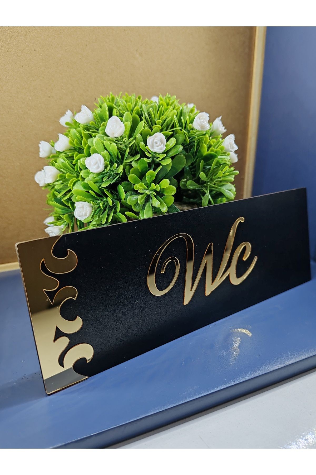 Dekoratif WC Yazılı Gold Aynalı Pleksi Yazılı Siyah Mdf Yönlendirme Levhası 20x8 cm