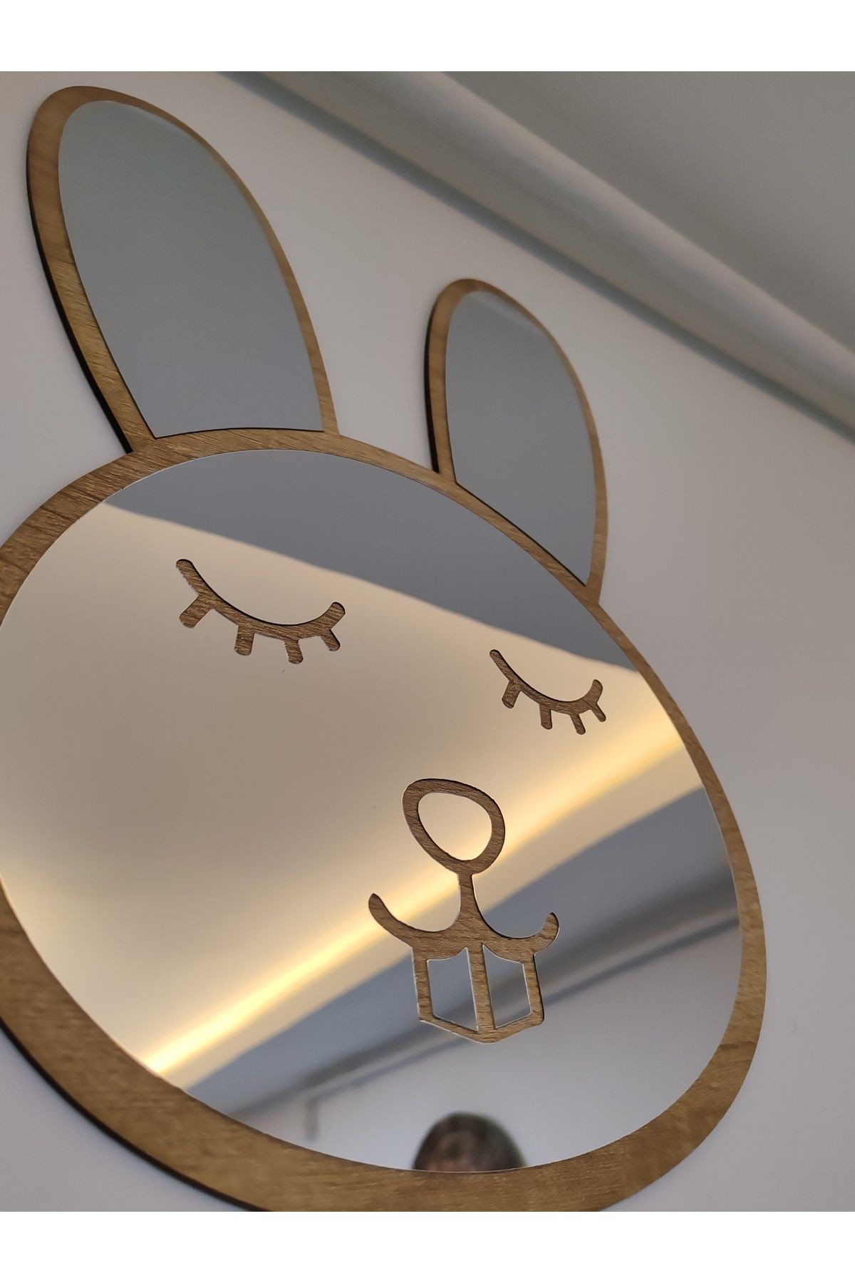 Tavşan Figürlü Çocuk Odası Dekoratif Pleksi Ayna 40x26 cm BÜYÜK BOY