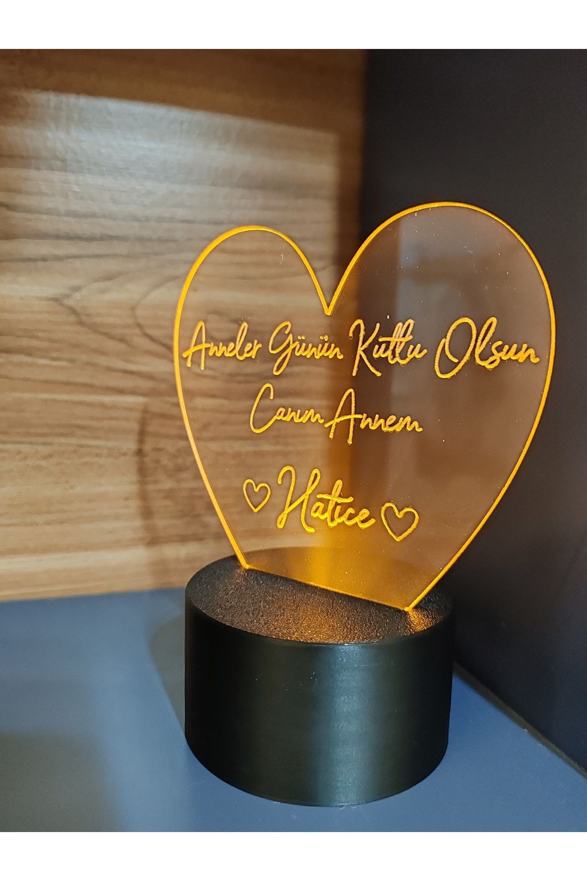 ANNELER GÜNÜ KİŞİYE ÖZEL KALP MODEL MASA LAMBASI ( PİLLİ )