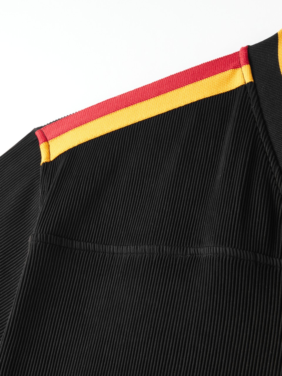 Galatasaray V Yaka T-Shirt