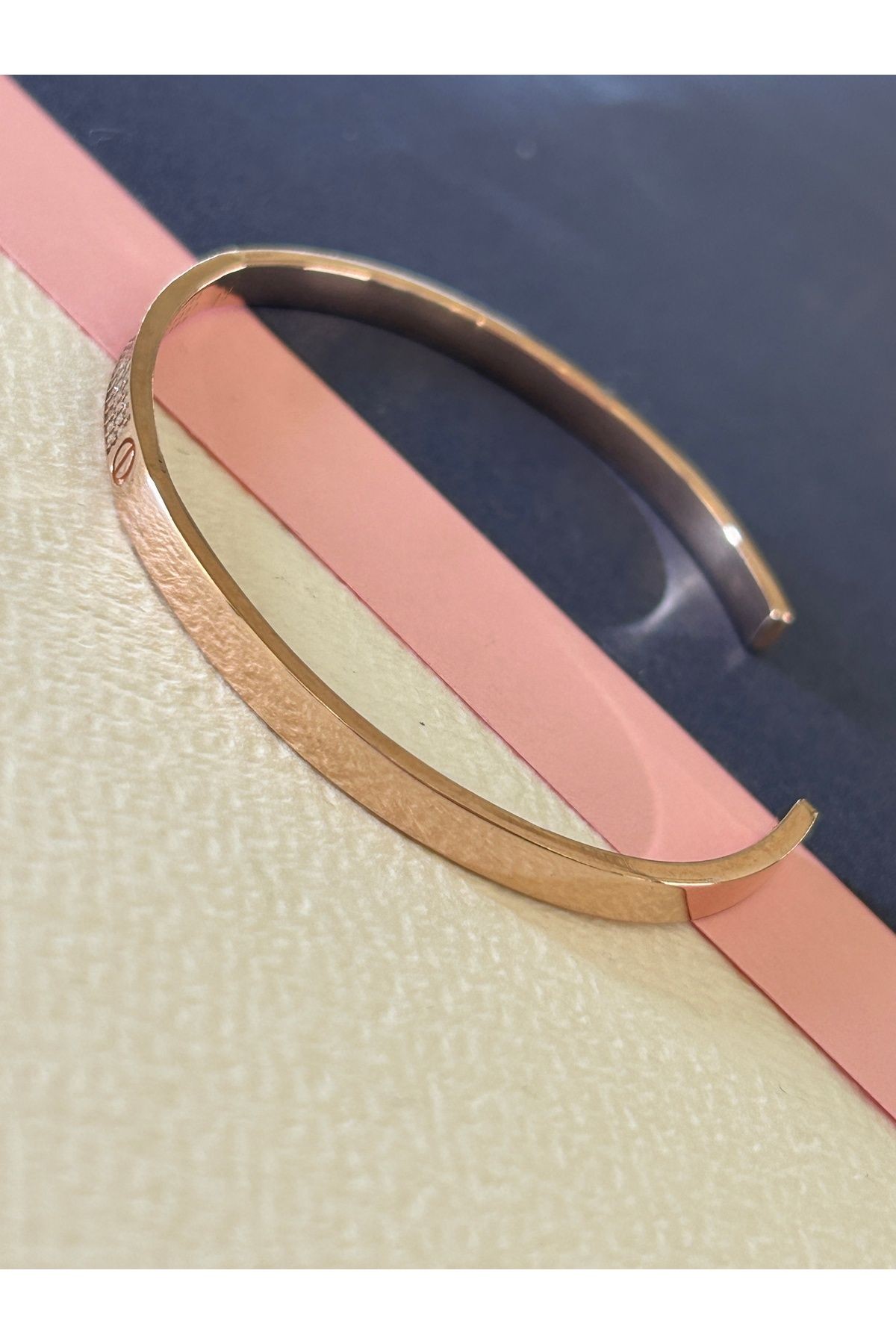 6,30 Gr Rose Renk İthal Vida Model Zirkon Taşlı 925 Gümüş Bangle