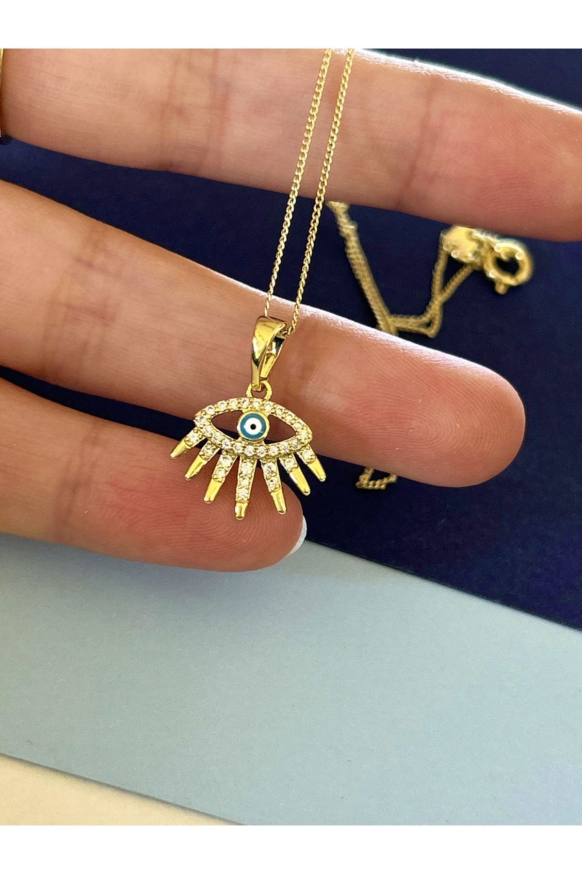 Gold Renk Çelik Zirkon Taş İşlemeli Nazar Boncuklu Göz Figürlü Kolye