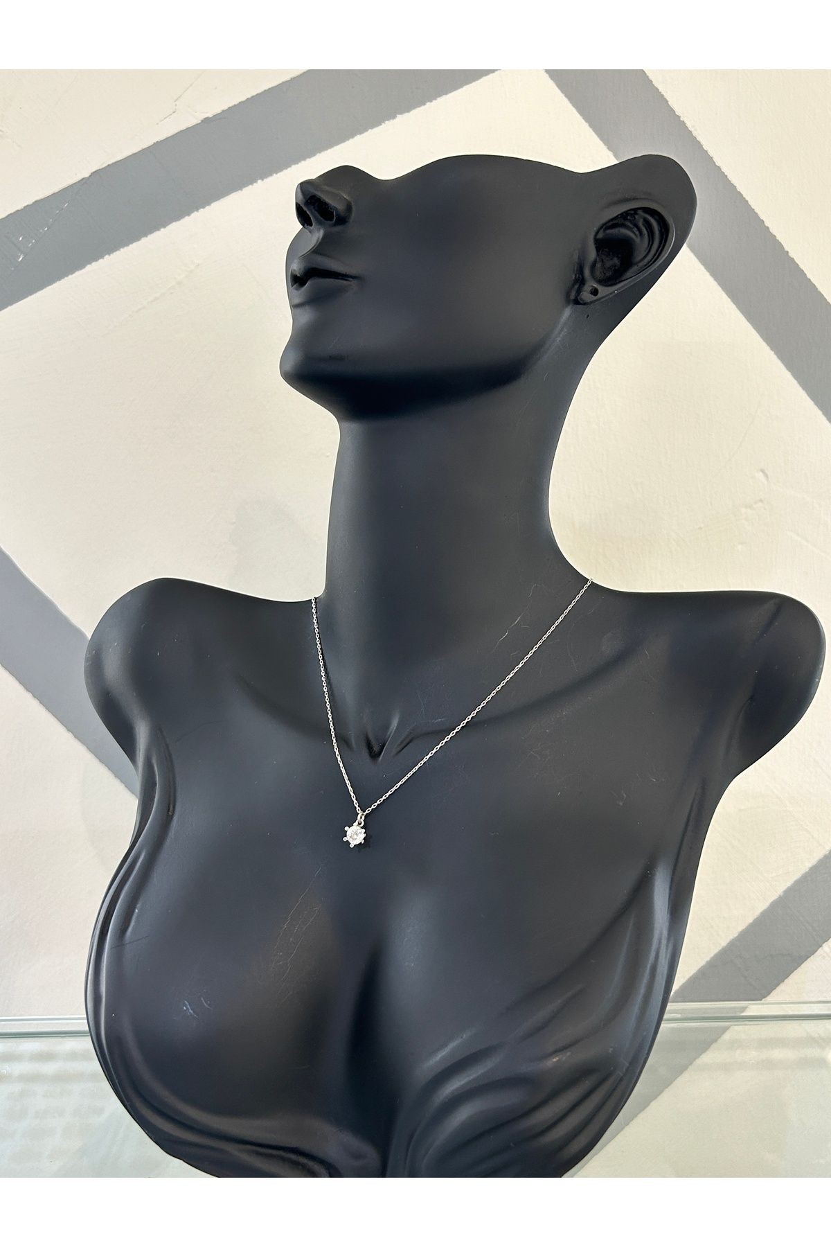 Silver Renk Tektaş 925 Gümüş Kolye