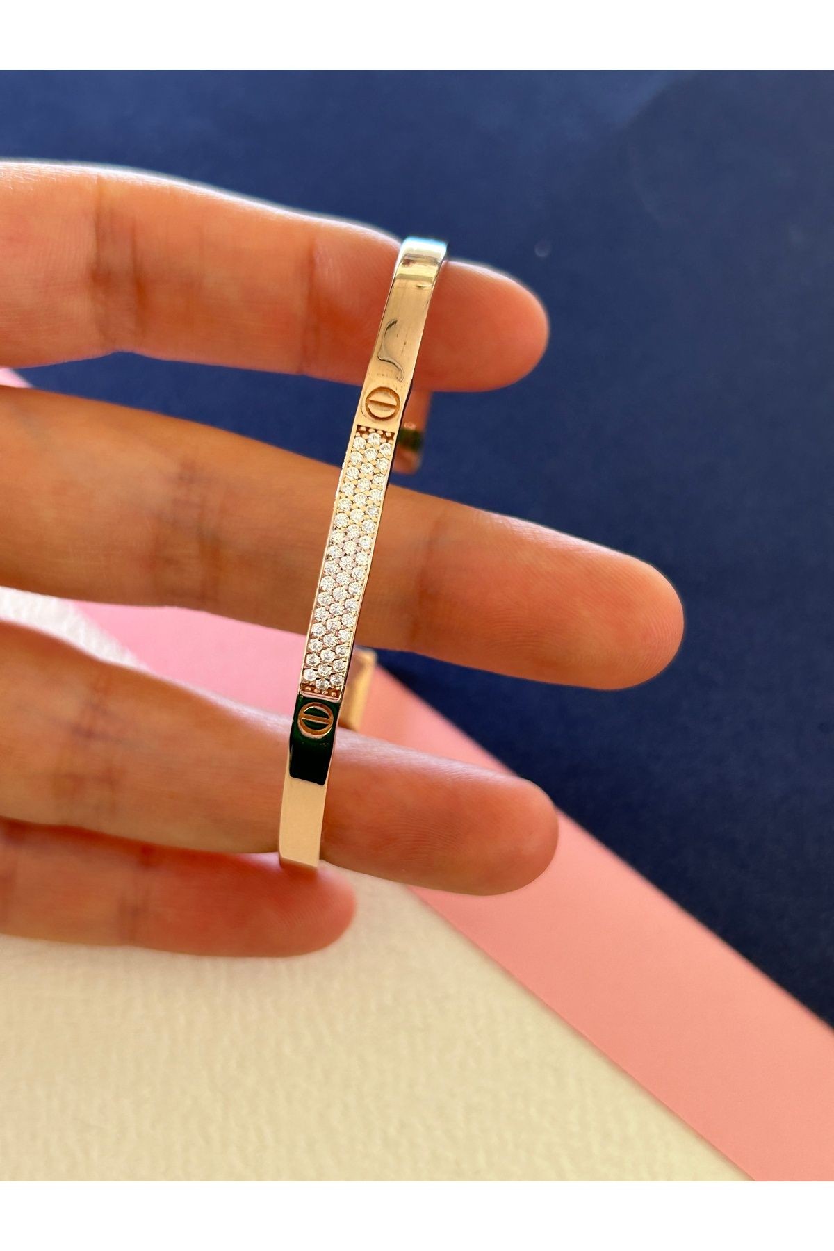 6,30 Gr Rose Renk İthal Vida Model Zirkon Taşlı 925 Gümüş Bangle