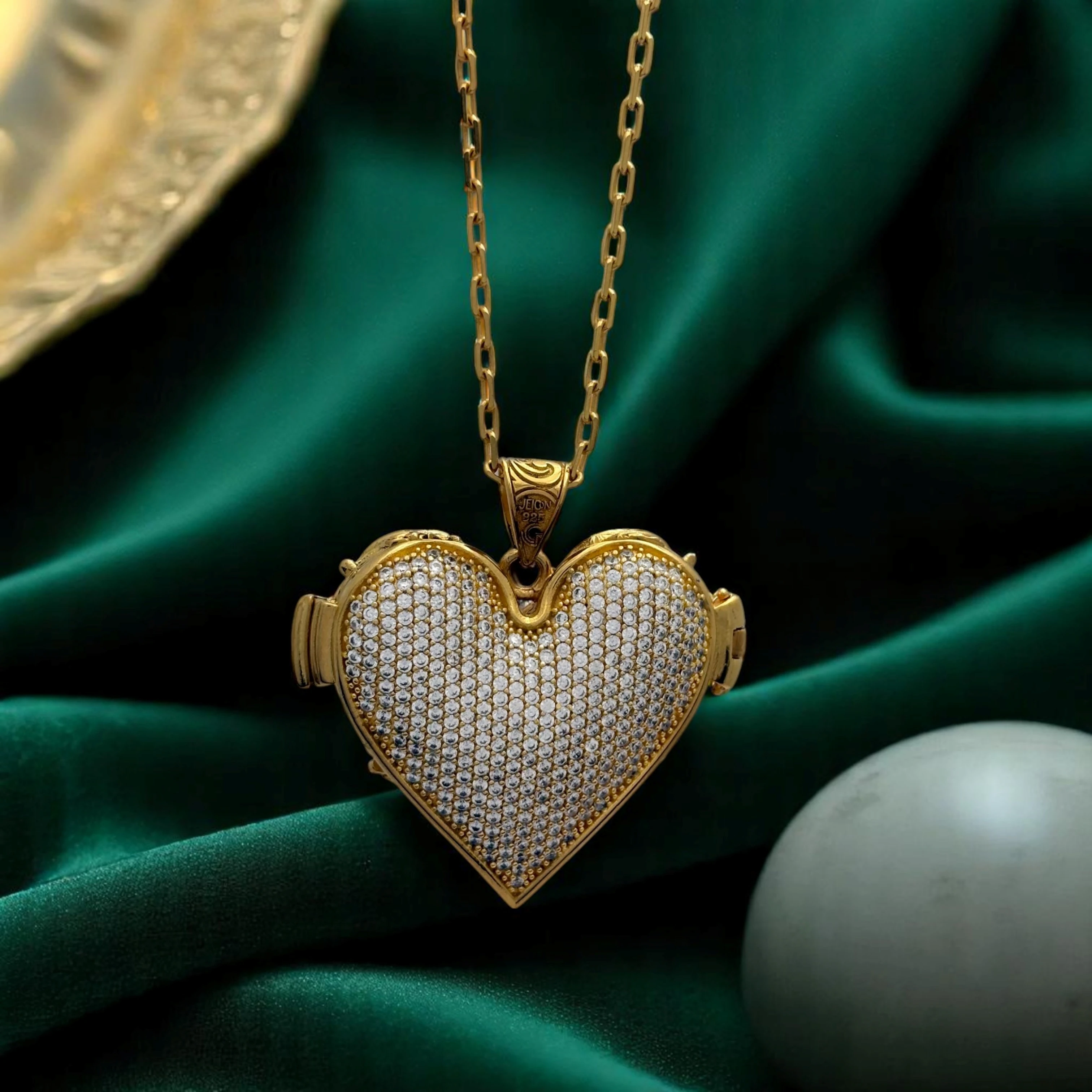 Altın Kaplama Büyük Boy 925 Ayar Gümüş Kapaklı Kalp Madalyon