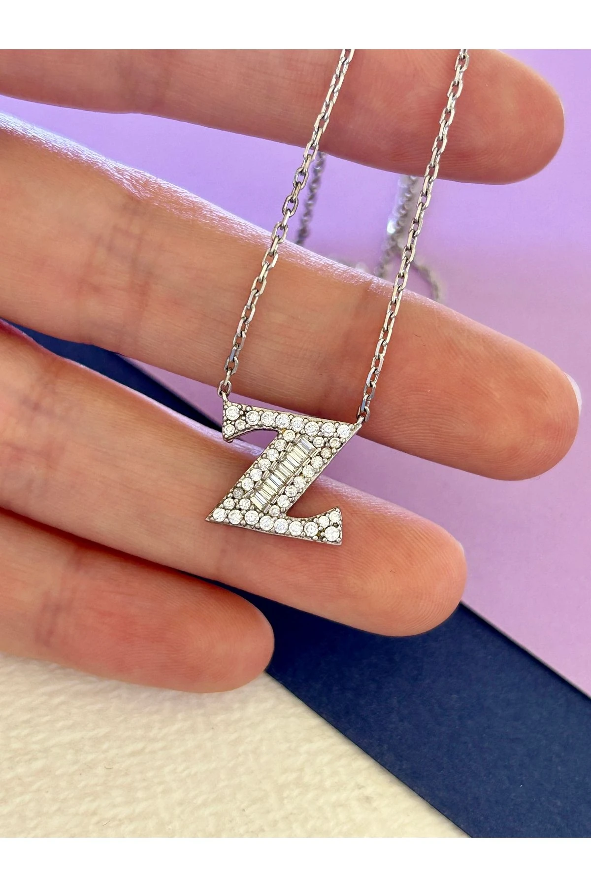 BAGET TAŞLI Z HARF 925 GÜMÜŞ KOLYE