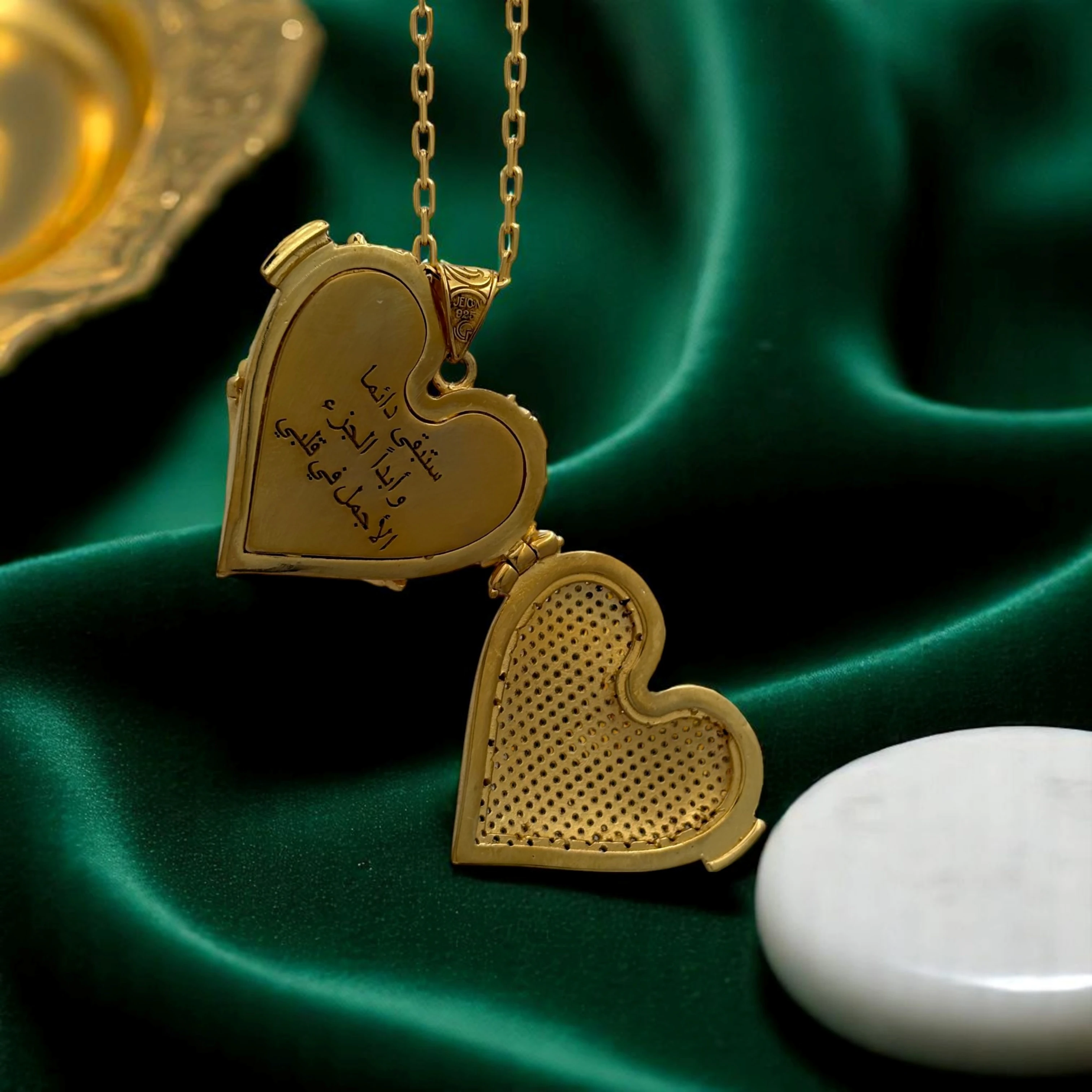 Altın Kaplama Büyük Boy 925 Ayar Gümüş Kapaklı Kalp Madalyon