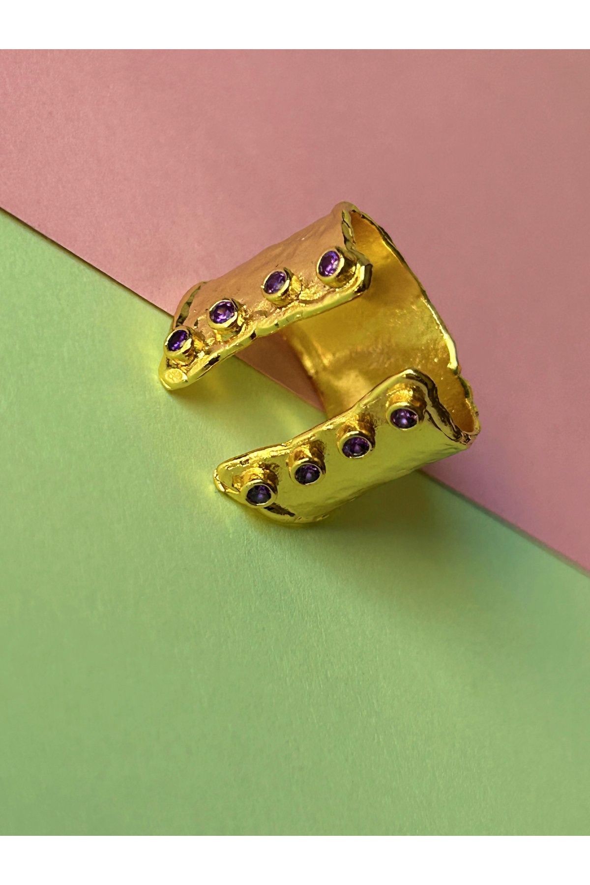 Gold Renk Mor Zirkon Taşlı Ayarlanabilir Otantik Ezme Çelik Yüzük