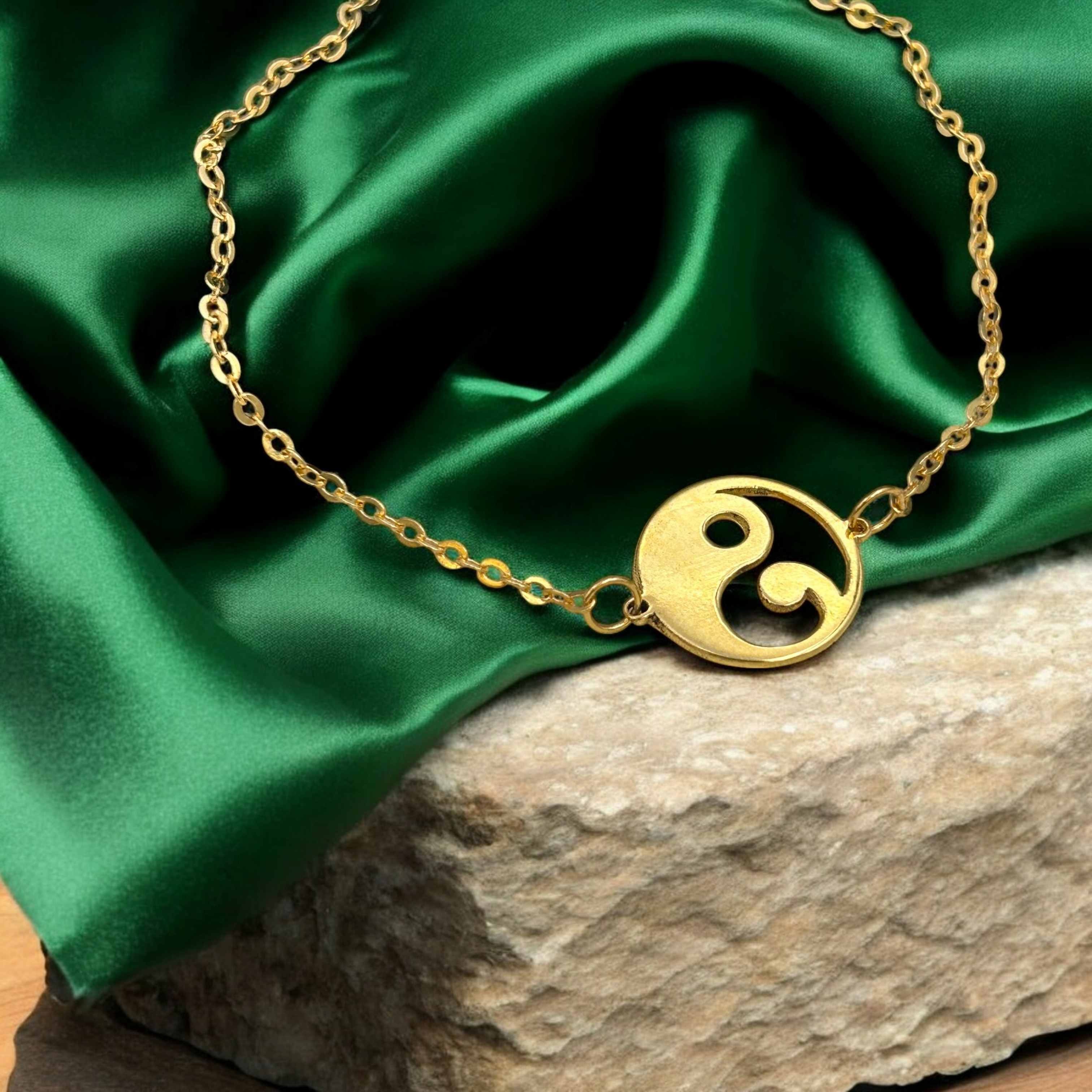 14 Ayar Altın Kaplama Yin Yang Desenli Bileklik