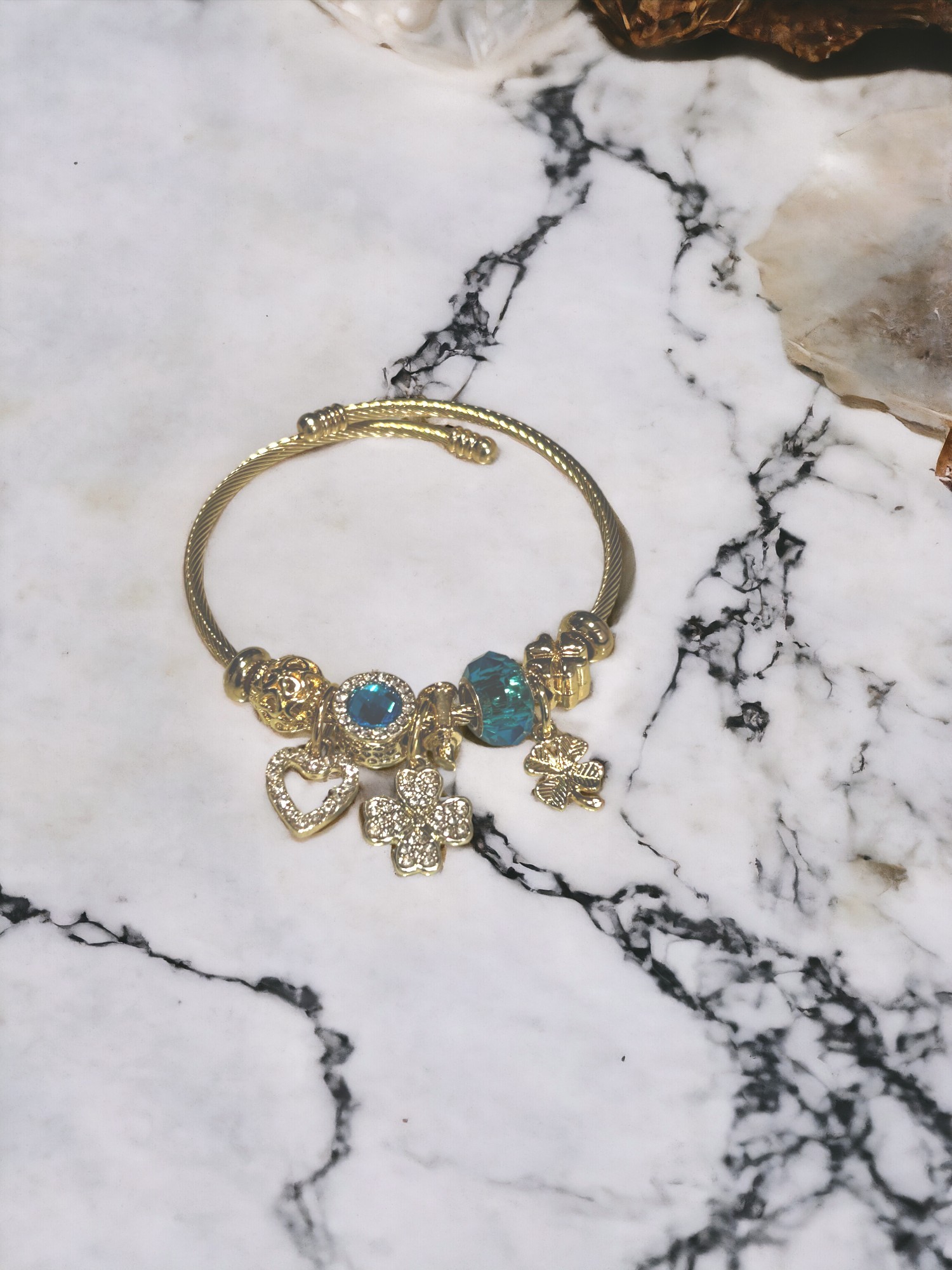 Blue Clover Pandora