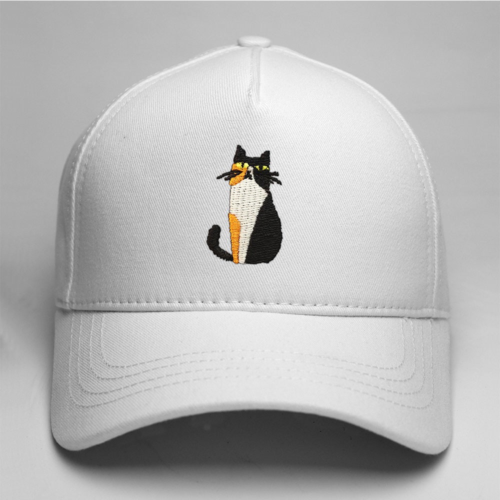 Calico Kedi Yüksek Profilli Nakışlı Şapka - Beyaz
