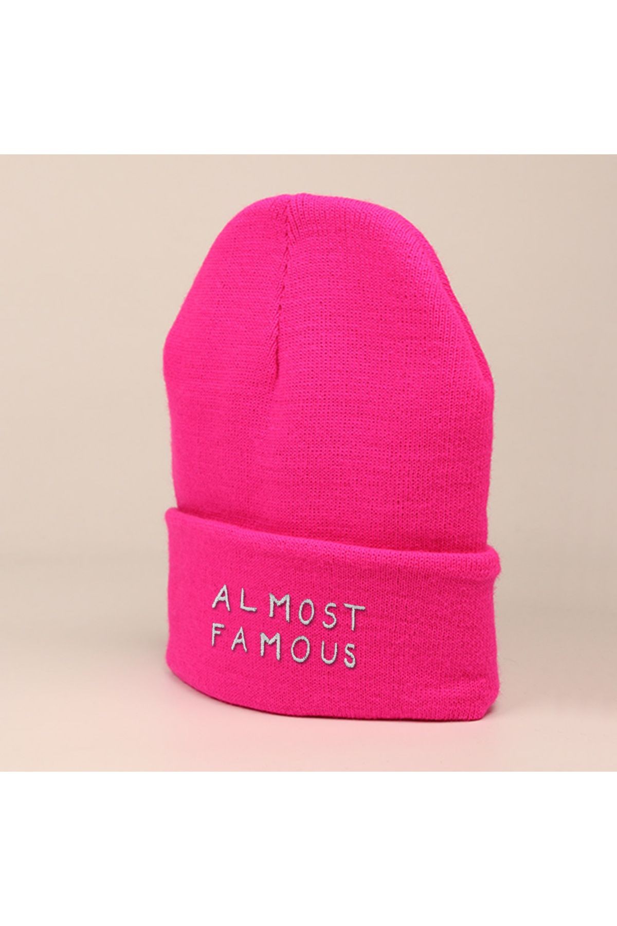 Almost Famous işlemeli Bere