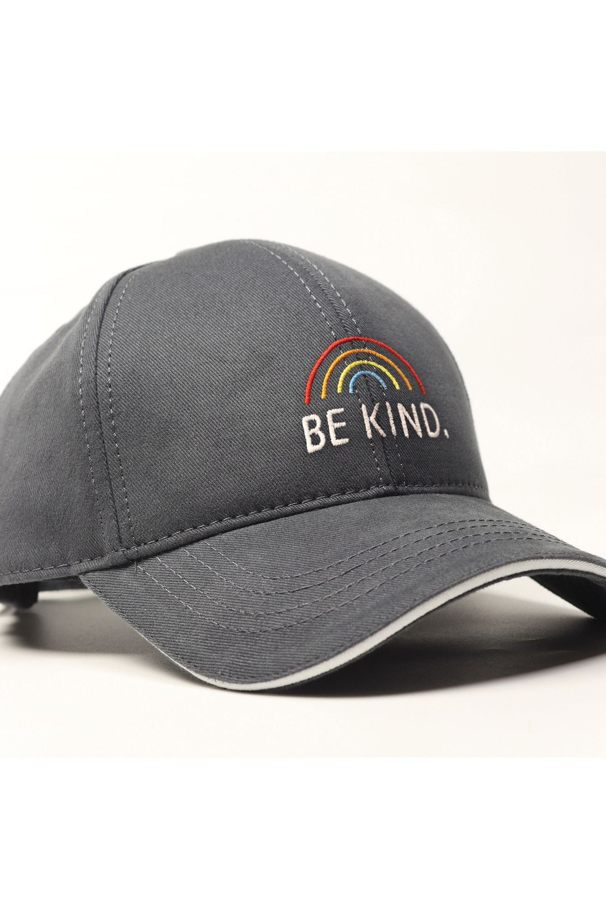 ''Be Kind ''  Şapka - füme