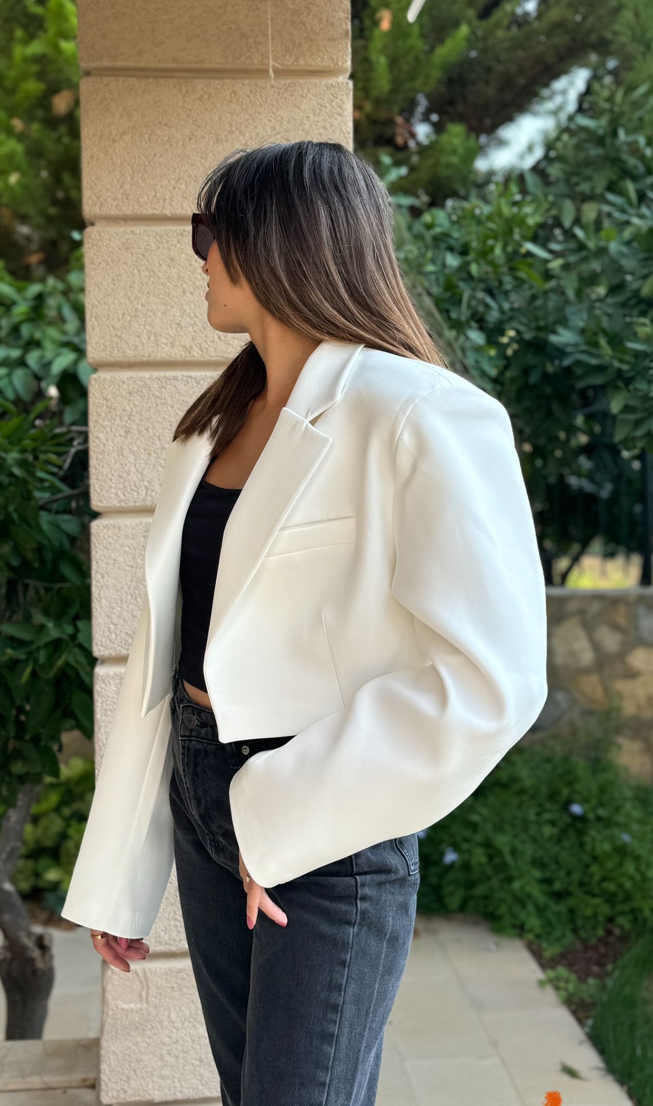 Kısa Beyaz Vatkalı Blazer Ceket