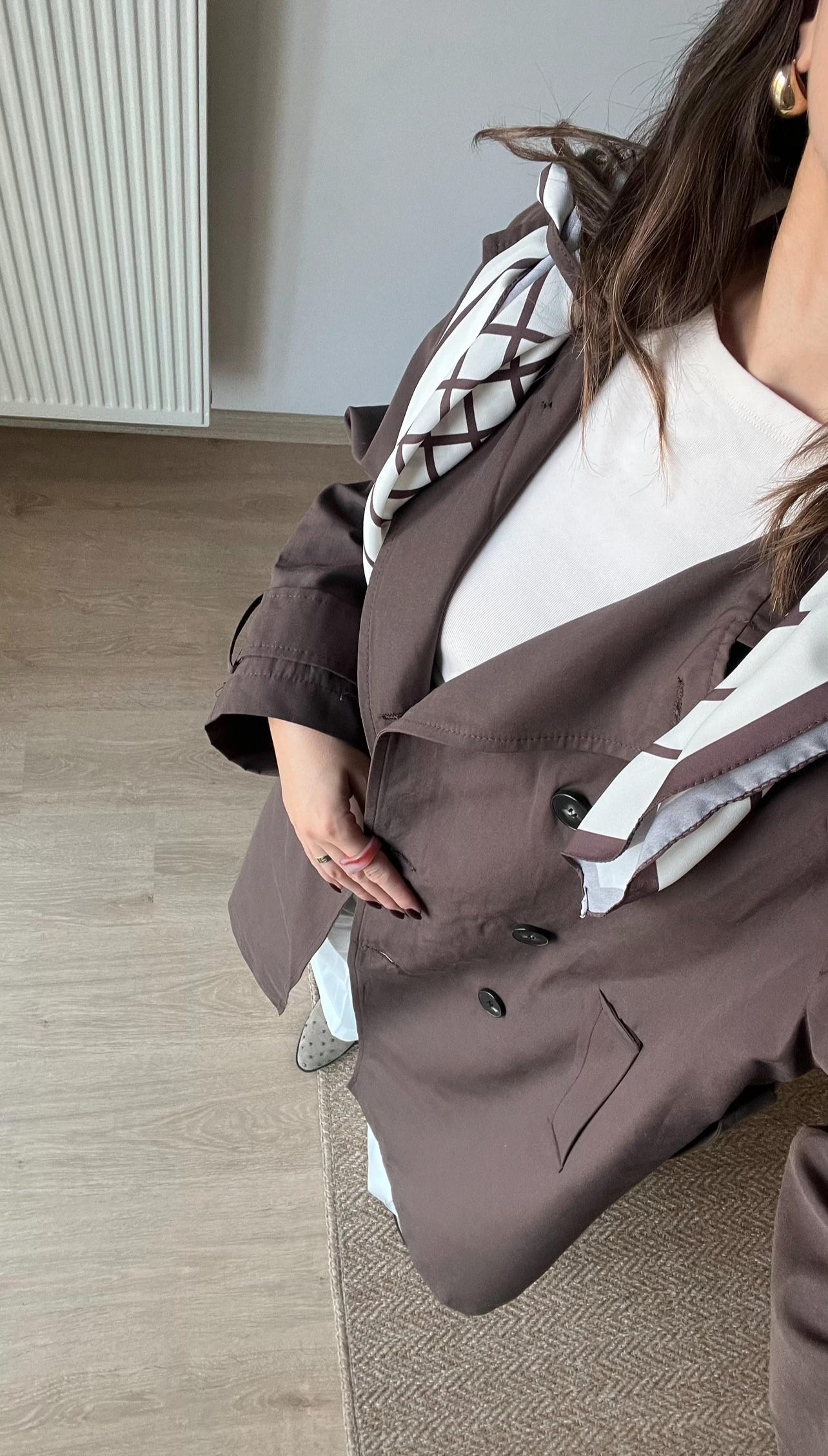 Acı Kahve Fularlı Uzun Trençkot