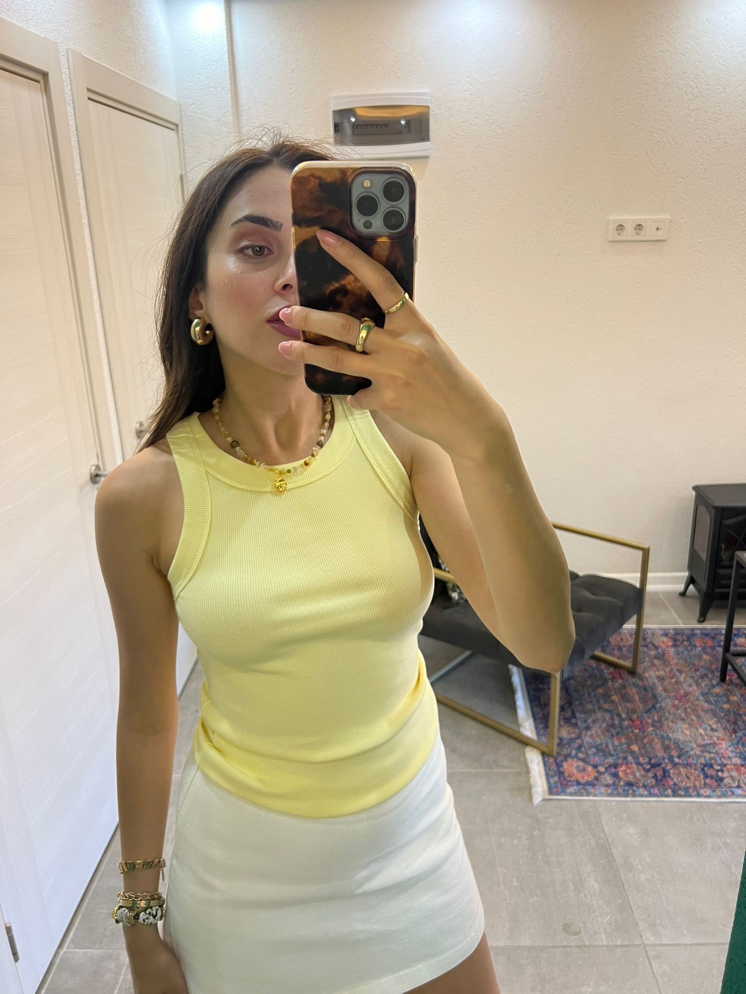Sarı Ribana Atlet 