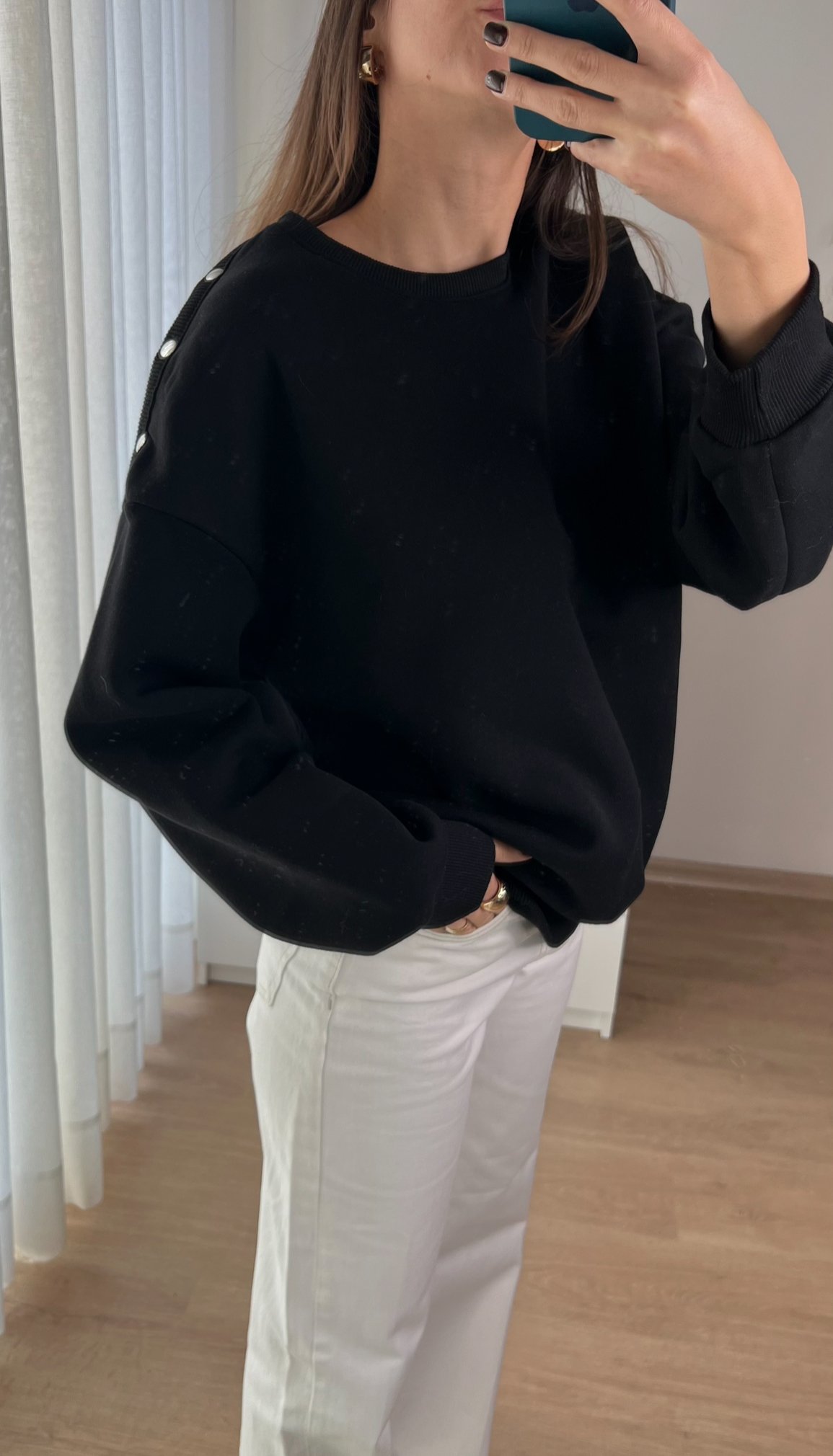 Siyah Çıtçıt Detay Şardonlu Sweatshirt