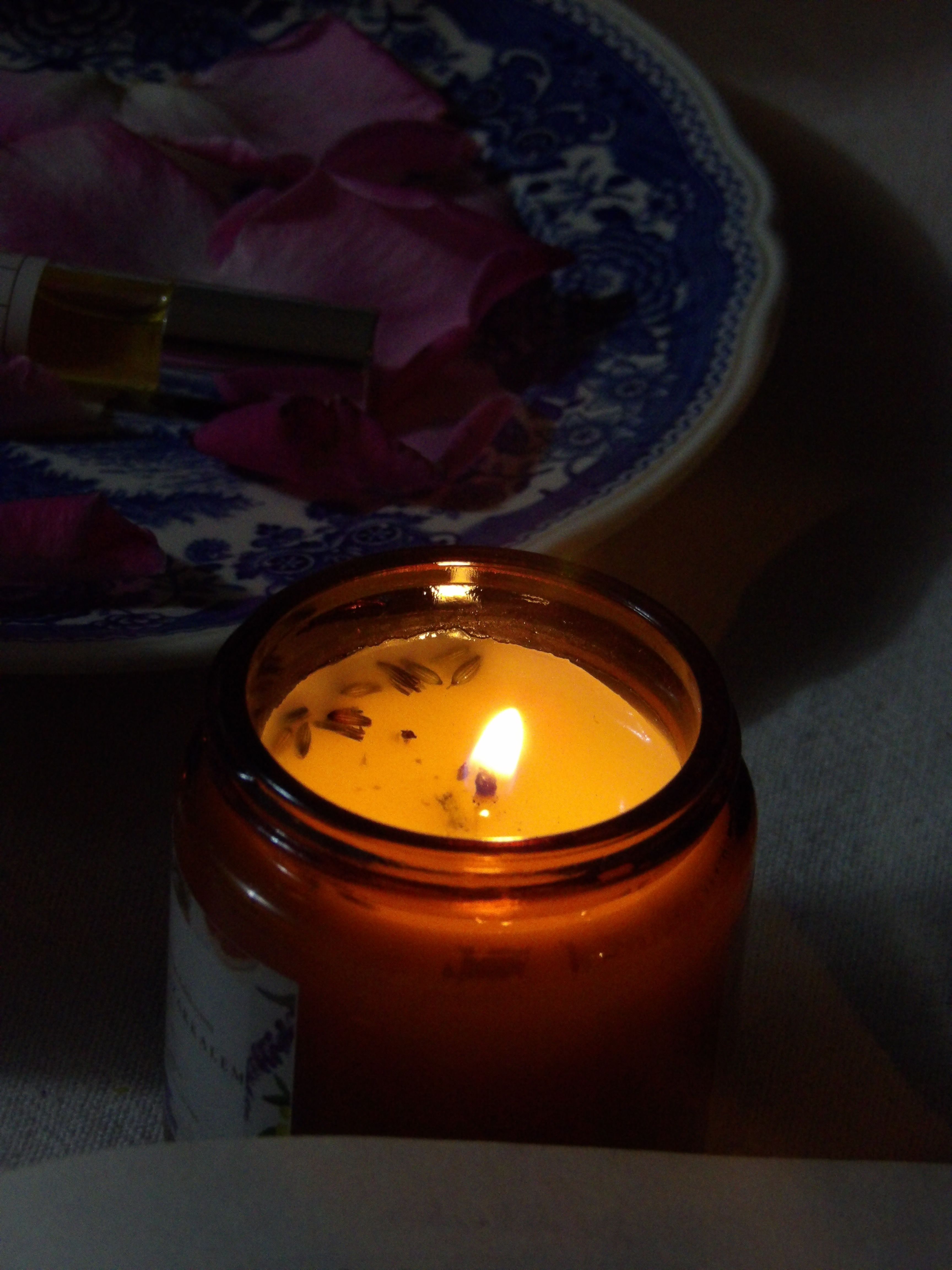 Bitkisel Lavanta Kokulu Mum – Amber Cam Kavanozda %100 Cocosoy Wax