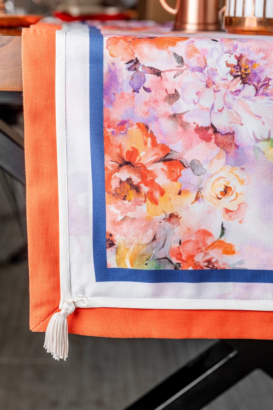 Pastel Çiçek Desenli Turuncu Runner 