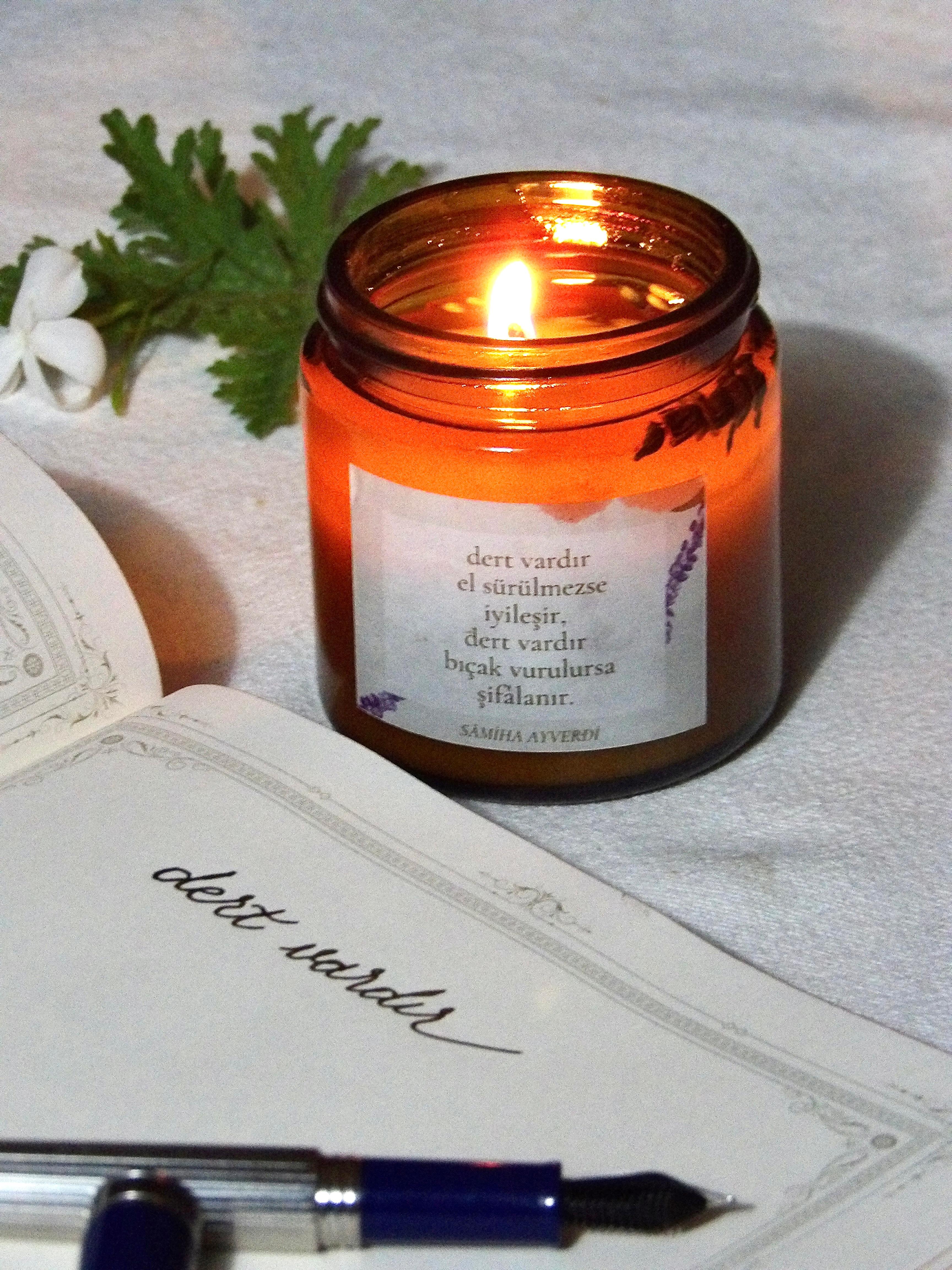 Bitkisel Lavanta Kokulu Mum – Amber Cam Kavanozda %100 Cocosoy Wax