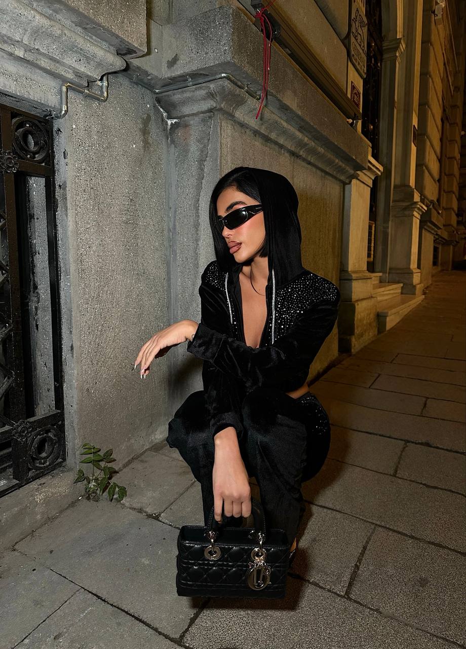 Kadife Velvet Kumaş Bol Kesim Crop Kapüşonlu Fermuarlı İkili Kadın Takım