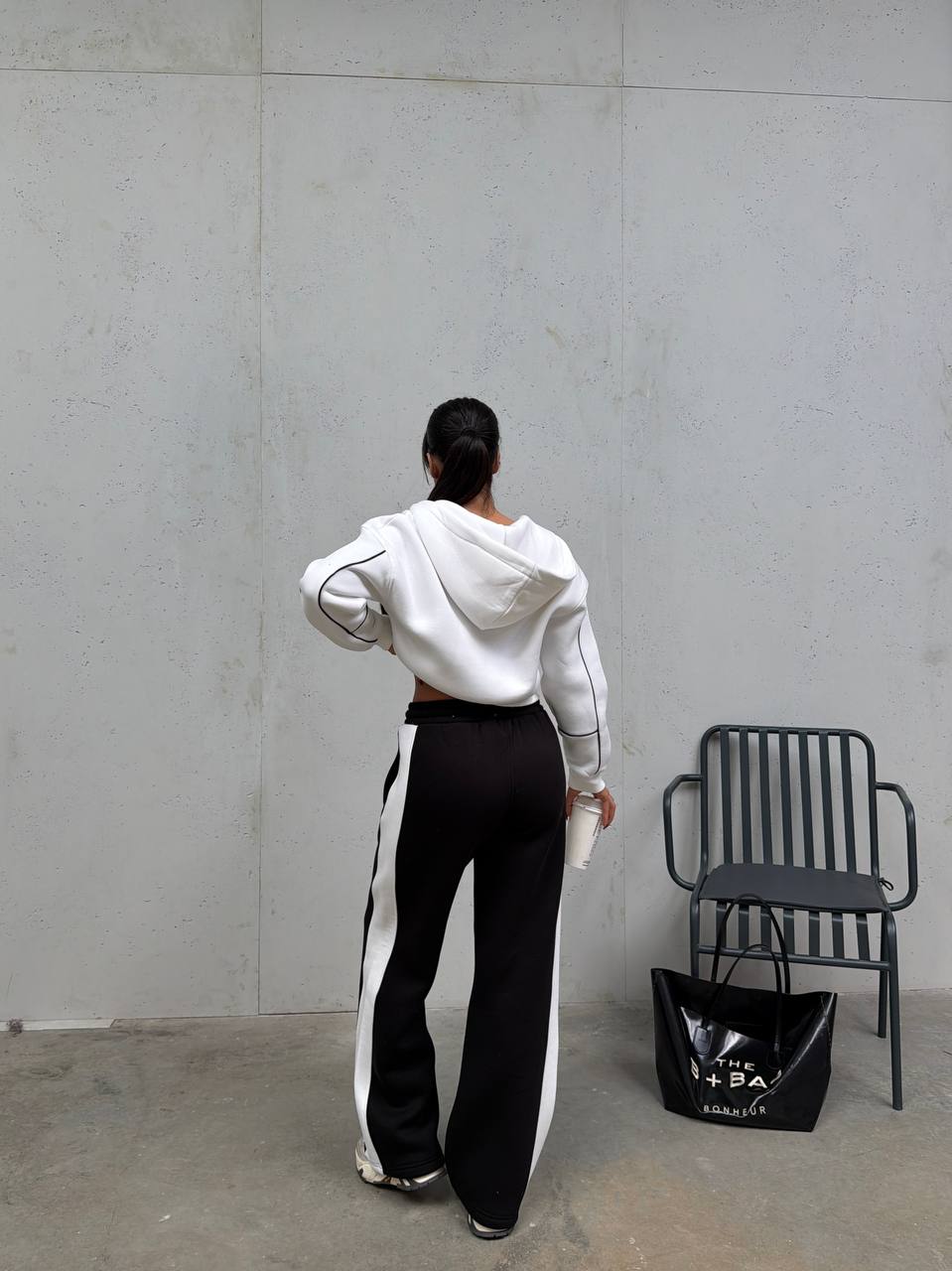 Crop Fermuarlı Kapüşonlu & Biyeli Geniş Paça 3 İplik Eşofman Takımı