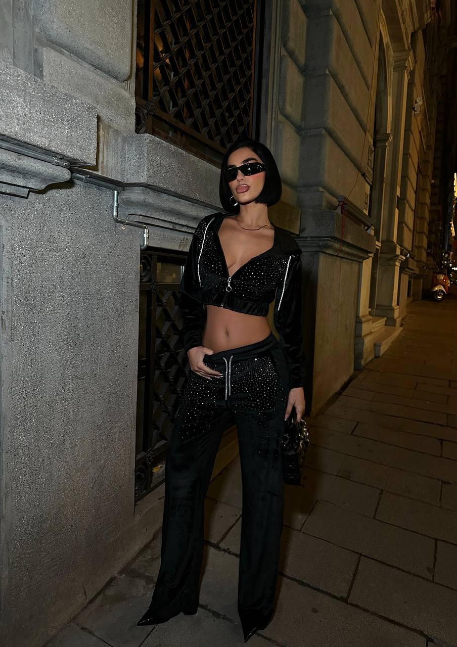 Kadife Velvet Kumaş Bol Kesim Crop Kapüşonlu Fermuarlı İkili Kadın Takım - Siyah