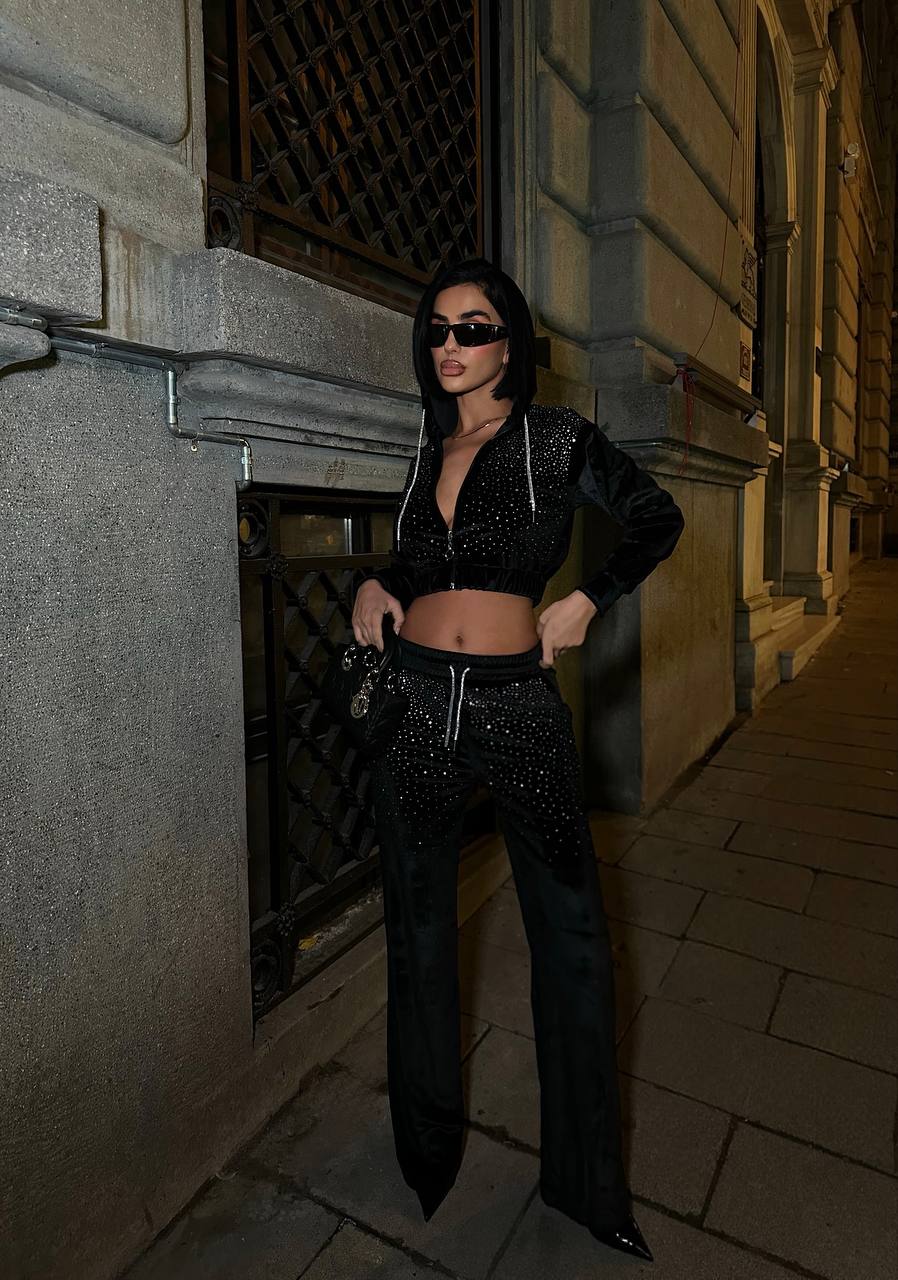 Kadife Velvet Kumaş Bol Kesim Crop Kapüşonlu Fermuarlı İkili Kadın Takım