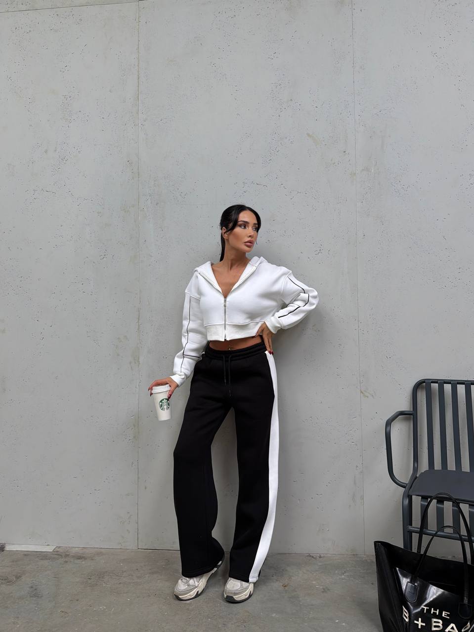 Crop Fermuarlı Kapüşonlu & Biyeli Geniş Paça 3 İplik Eşofman Takımı - Siyah